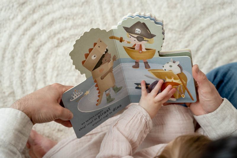 Children's book Come and play?  Children's book Come and play?