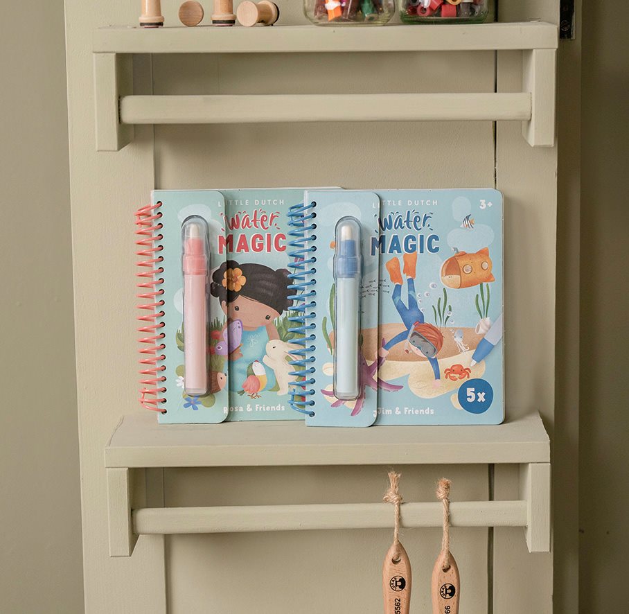 Water color book Rosa & Friends Water color book Rosa & Friends