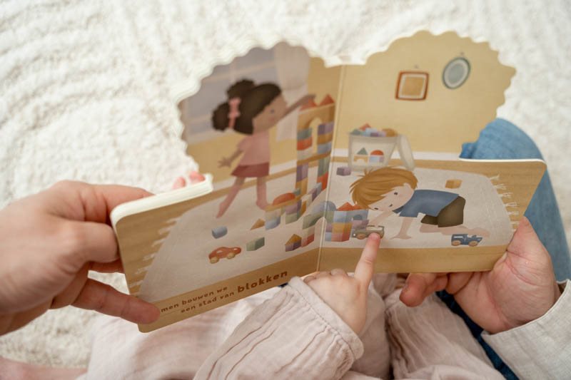 Children's book Come and play?  Children's book Come and play?