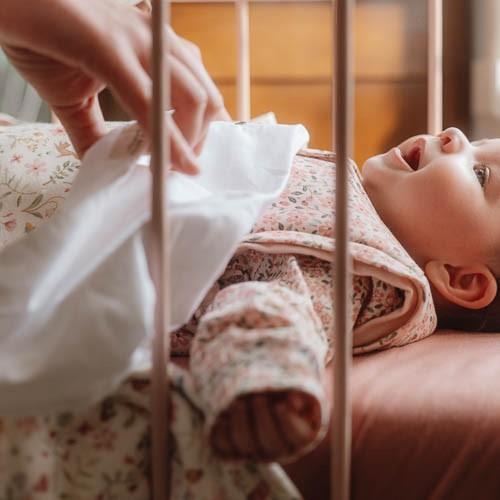 Einzelnes Spannbettlaken - Rosa - Essentials  Einzelnes Spannbettlaken - Rosa - Essentials