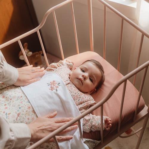 Crib fitted sheet - Pink - Essentials Crib fitted sheet - Pink - Essentials