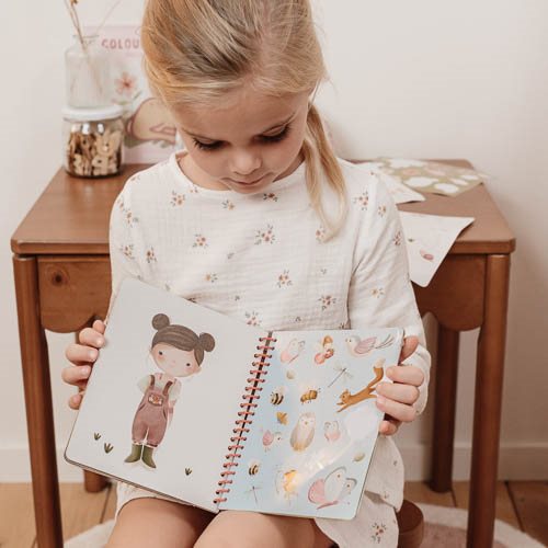 aankleed-en-stickerboek-fairy-garden aankleed-en-stickerboek-fairy-garden