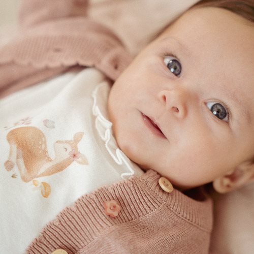 Gestrickte Weste - Rosa - Fairy Garden  Gestrickte Weste - Rosa - Fairy Garden