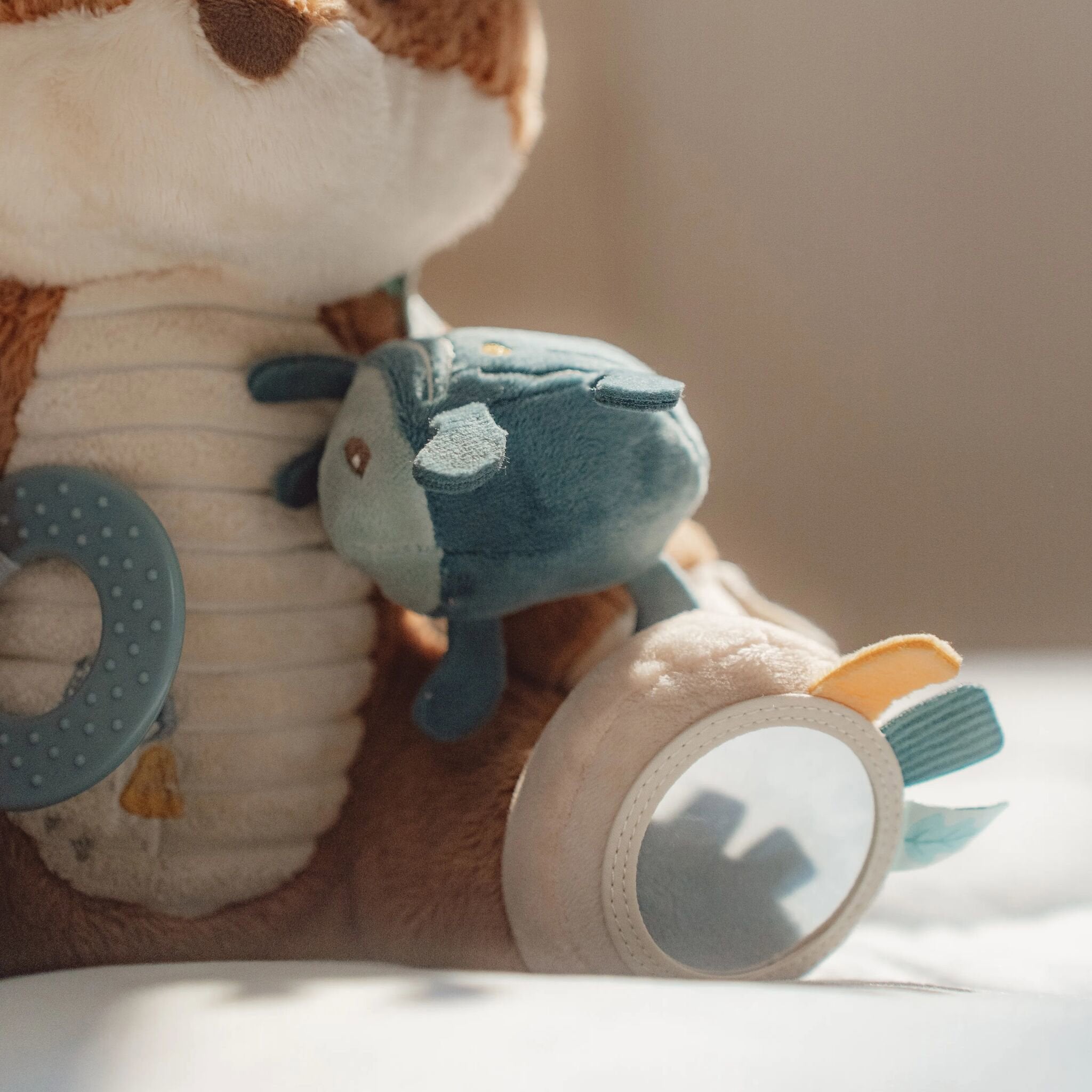 activiteitenknuffel-blauw-forest-friends activiteitenknuffel-blauw-forest-friends