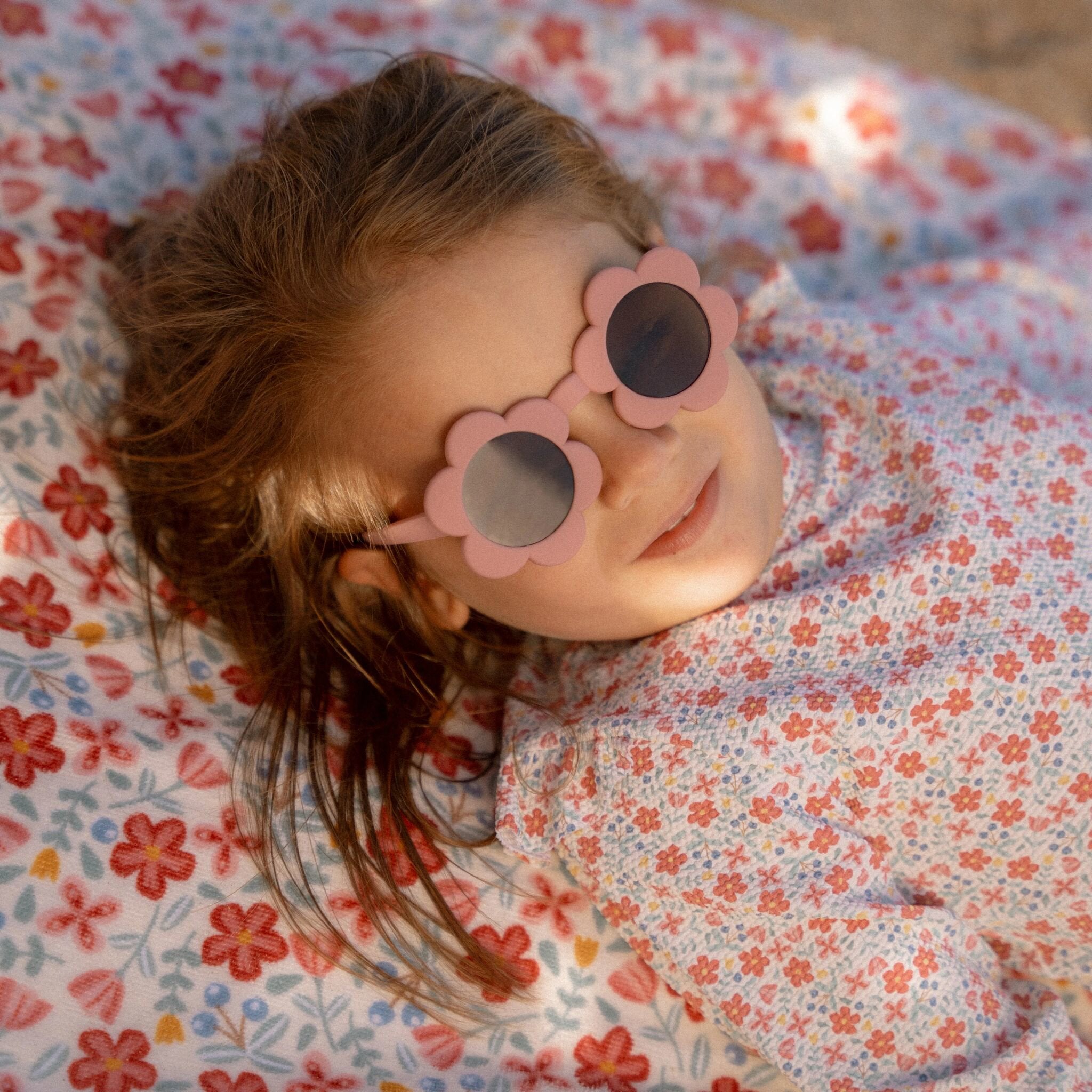 kinderzonnebril-bloem-roze kinderzonnebril-bloem-roze
