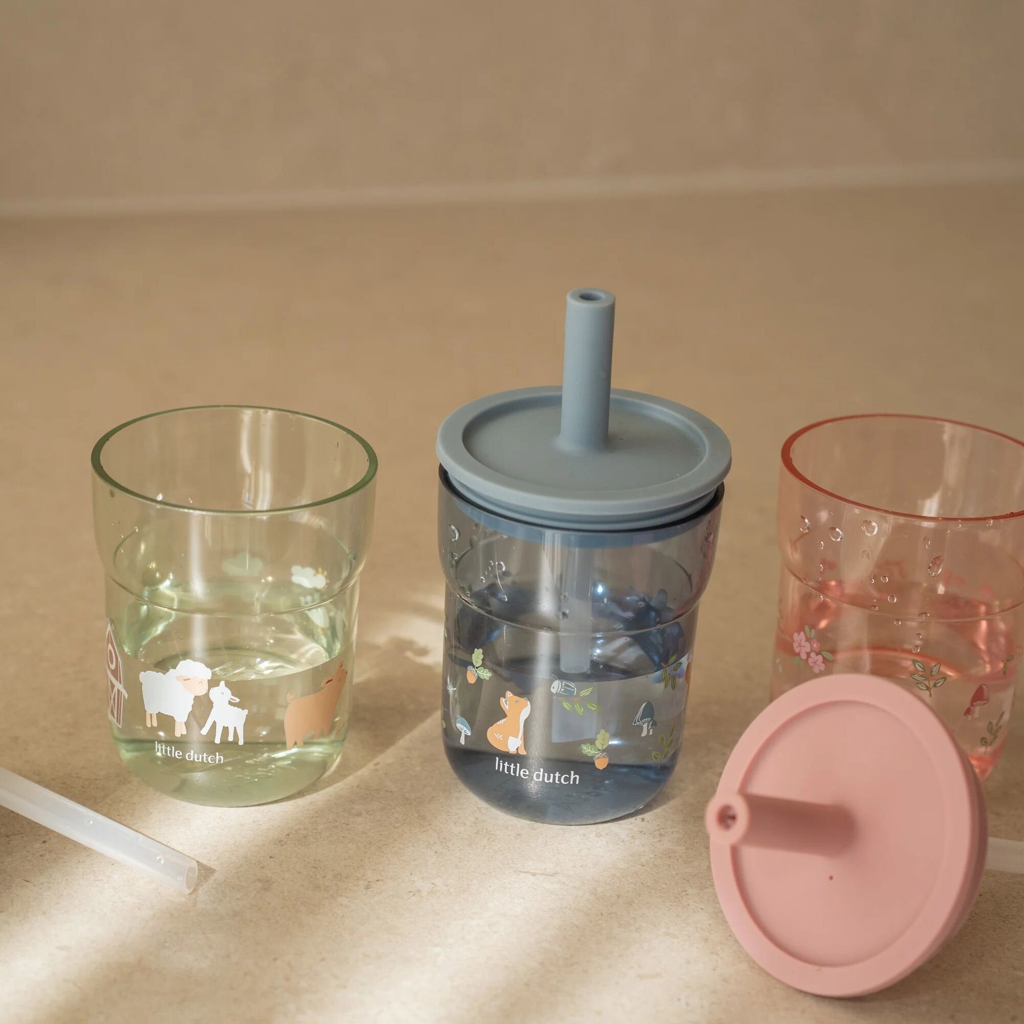 kinderglas-mio-250-ml-met-rietje-forest-friends kinderglas-mio-250-ml-met-rietje-forest-friends