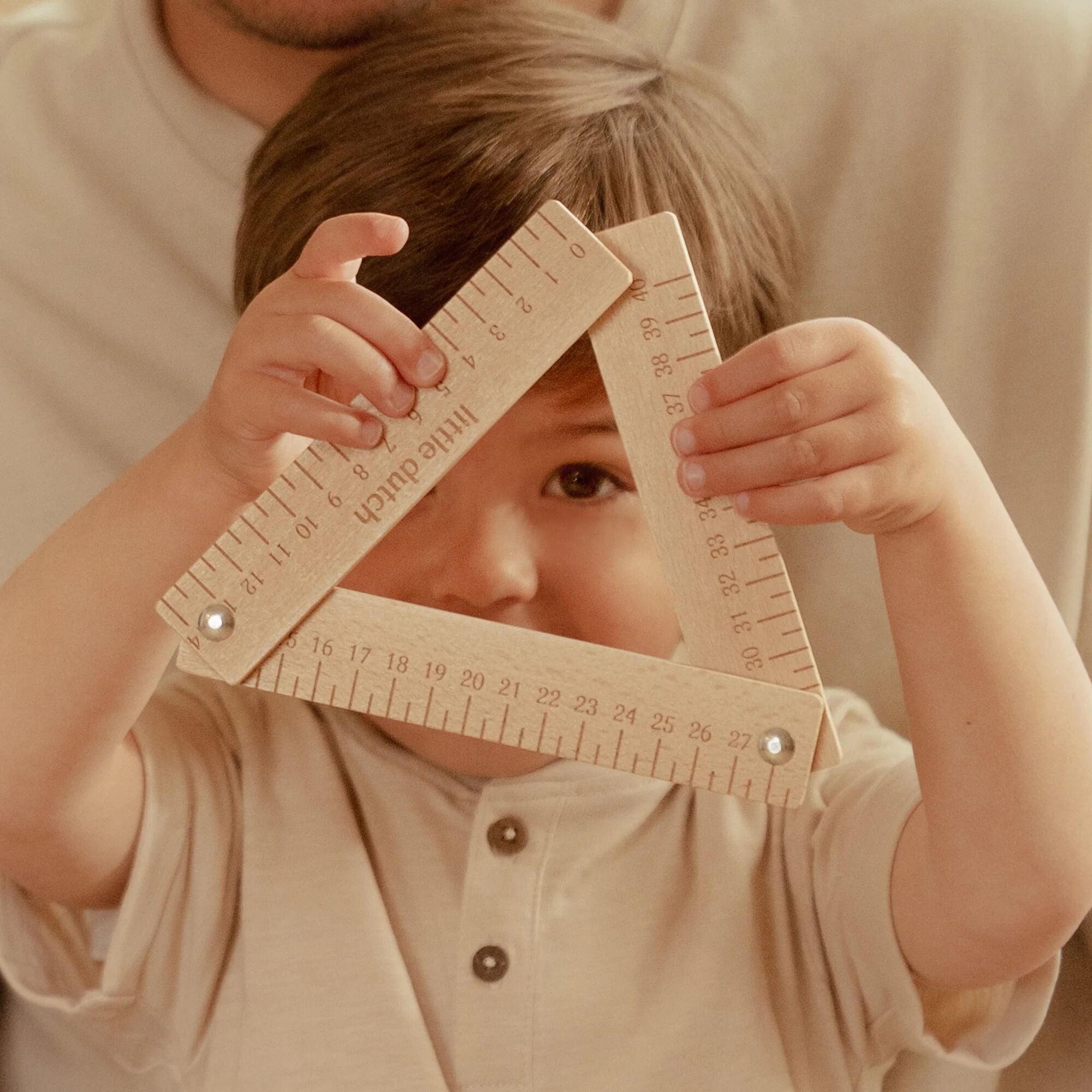 houten-gereedschapskist-met-hamerbank houten-gereedschapskist-met-hamerbank