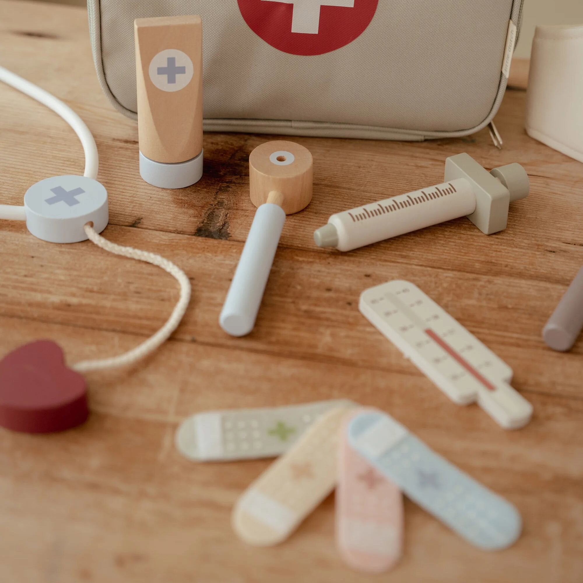 complete-houten-doktersset-in-stoffen-tas complete-houten-doktersset-in-stoffen-tas