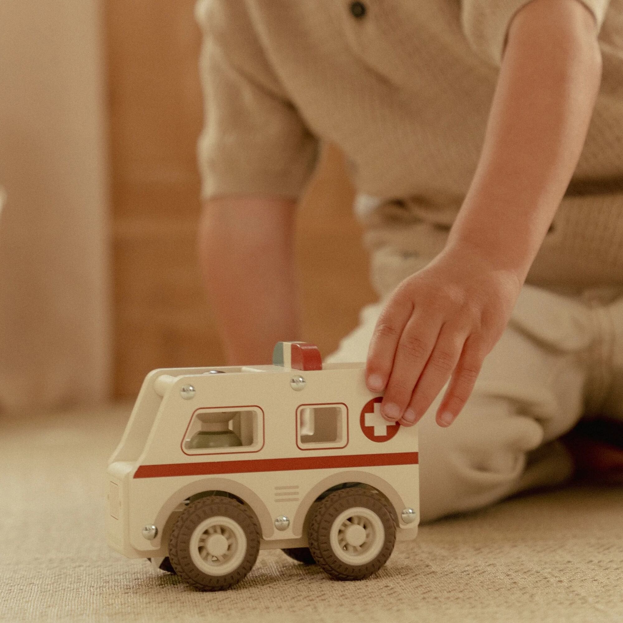 ambulance-met-pegdoll-fsc ambulance-met-pegdoll-fsc