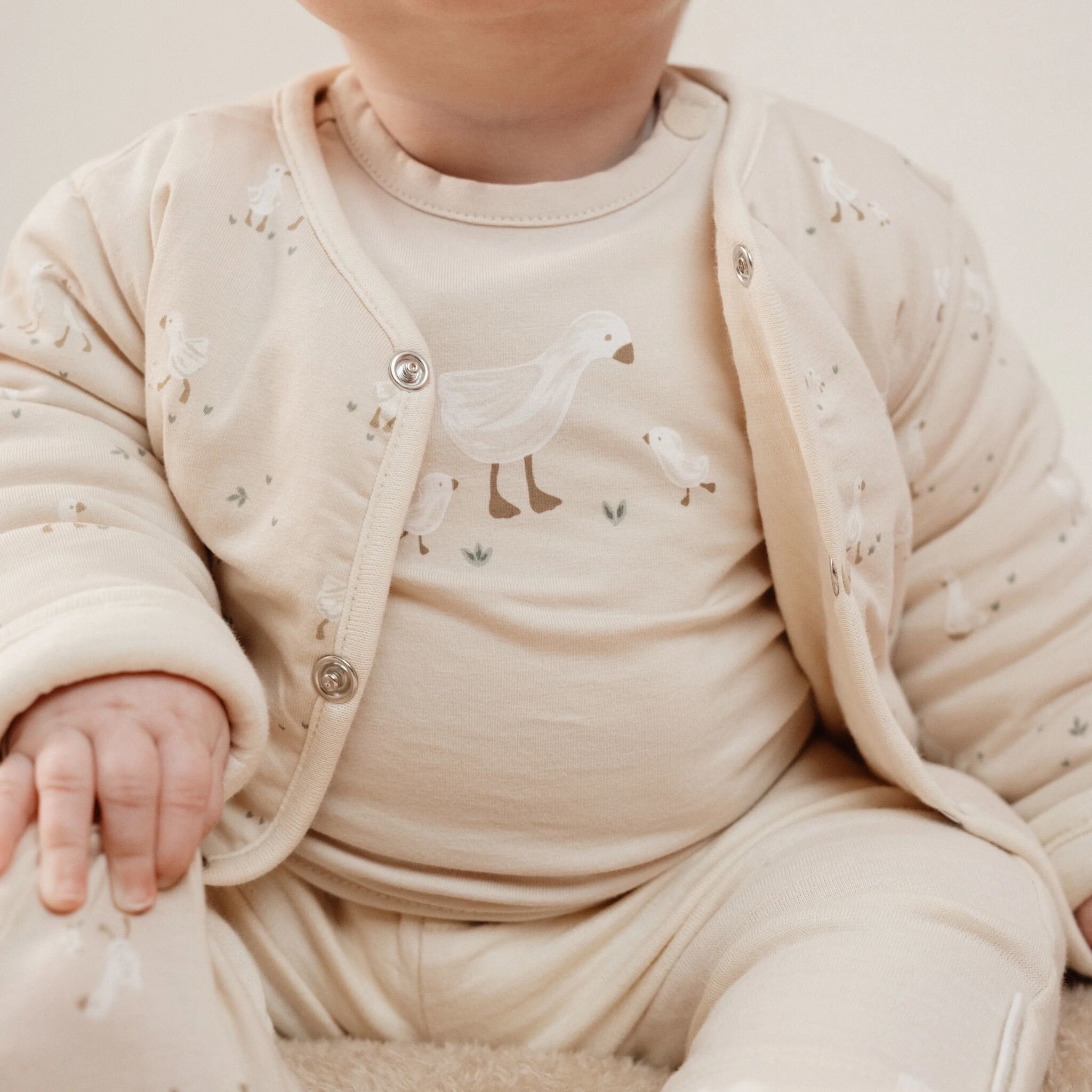 shirt-lange-mouw-zand-newborn-naturals-little-goose shirt-lange-mouw-zand-newborn-naturals-little-goose