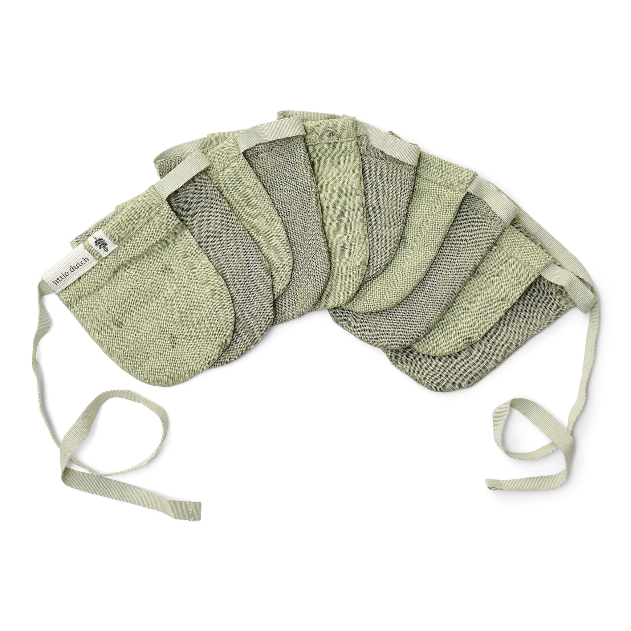 slinger-met-vlaggetjes-blauw-essentials slinger-met-vlaggetjes-blauw-essentials