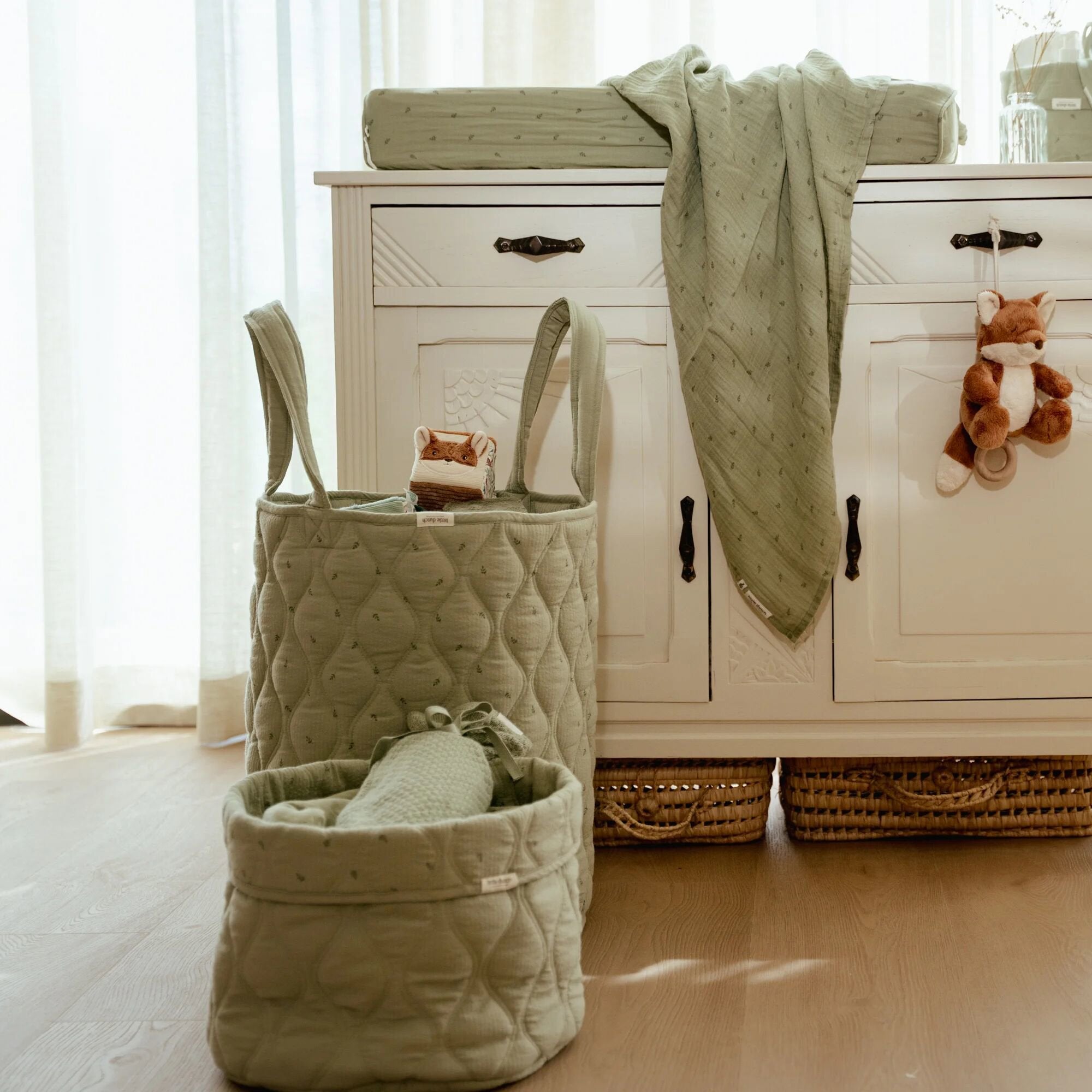 commodemandje-groot-groen-essentials commodemandje-groot-groen-essentials