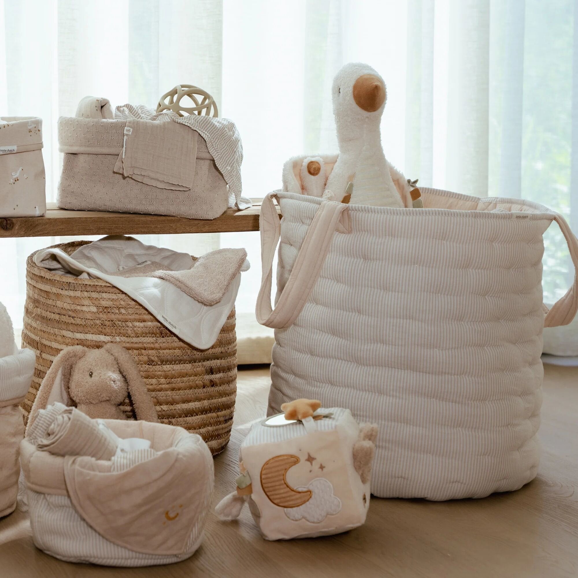 opbergmand-groot-beige-essentials opbergmand-groot-beige-essentials