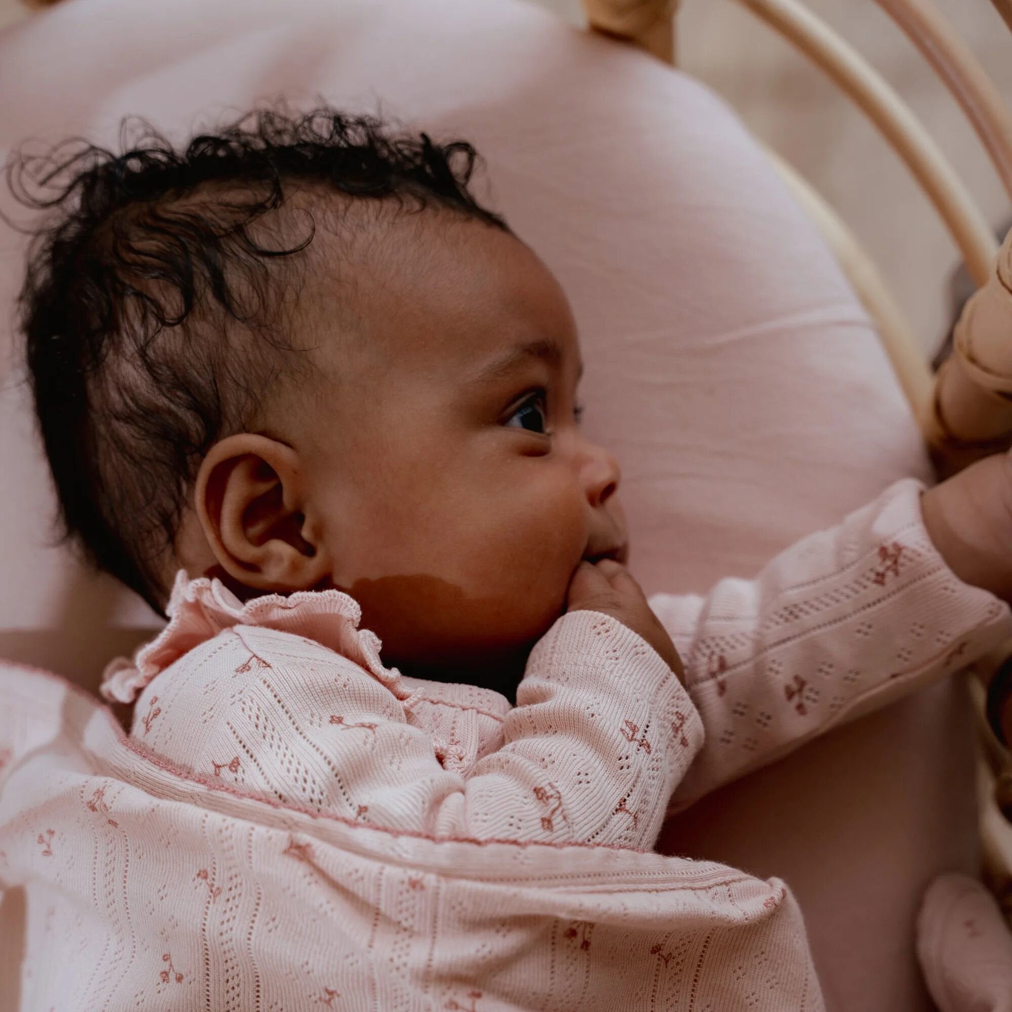 junior-hoeslaken-roze-maat-junior-essentials junior-hoeslaken-roze-maat-junior-essentials