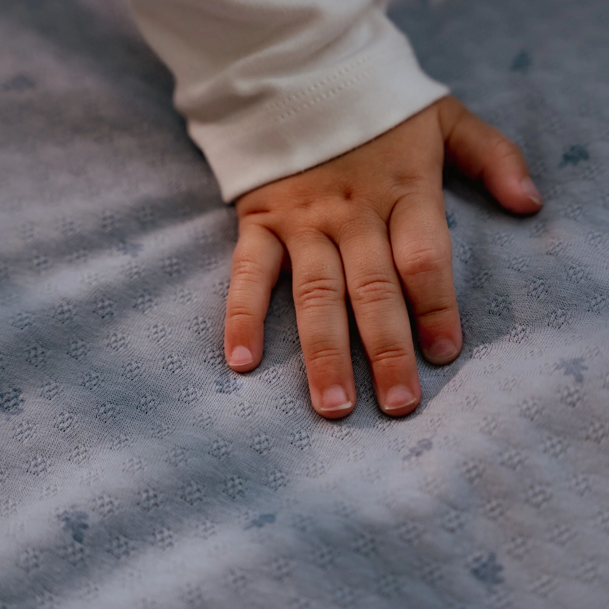 wiegdeken-blauw-essentials wiegdeken-blauw-essentials