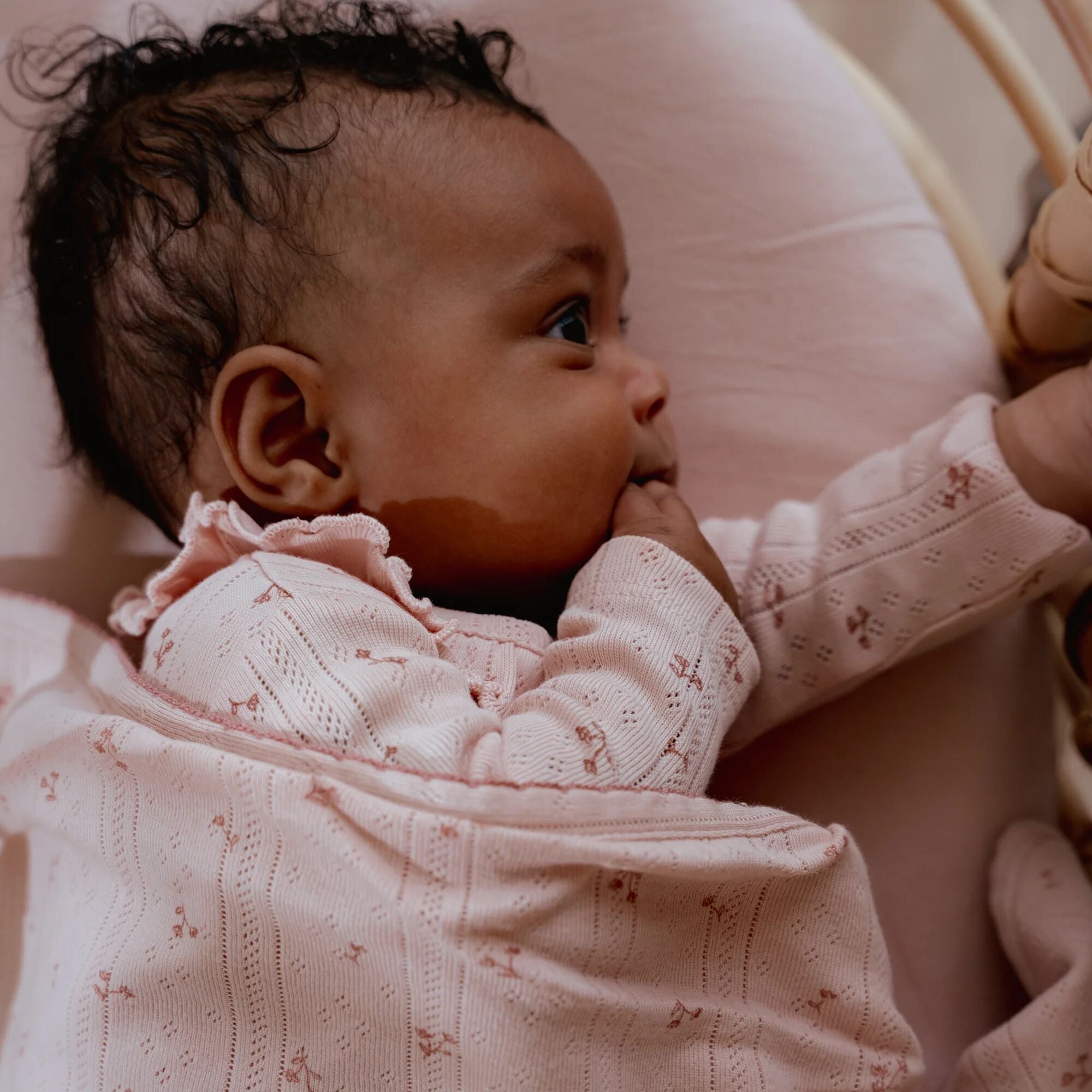 wiegdeken-roze-essentials wiegdeken-roze-essentials