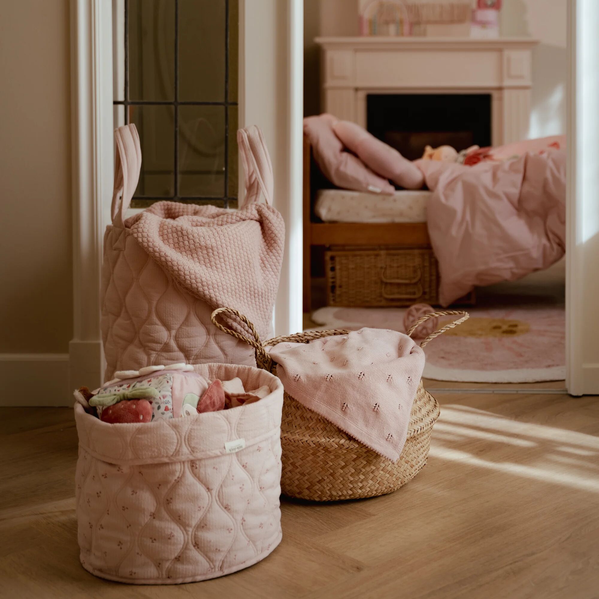 wiegdeken-roze-essentials wiegdeken-roze-essentials