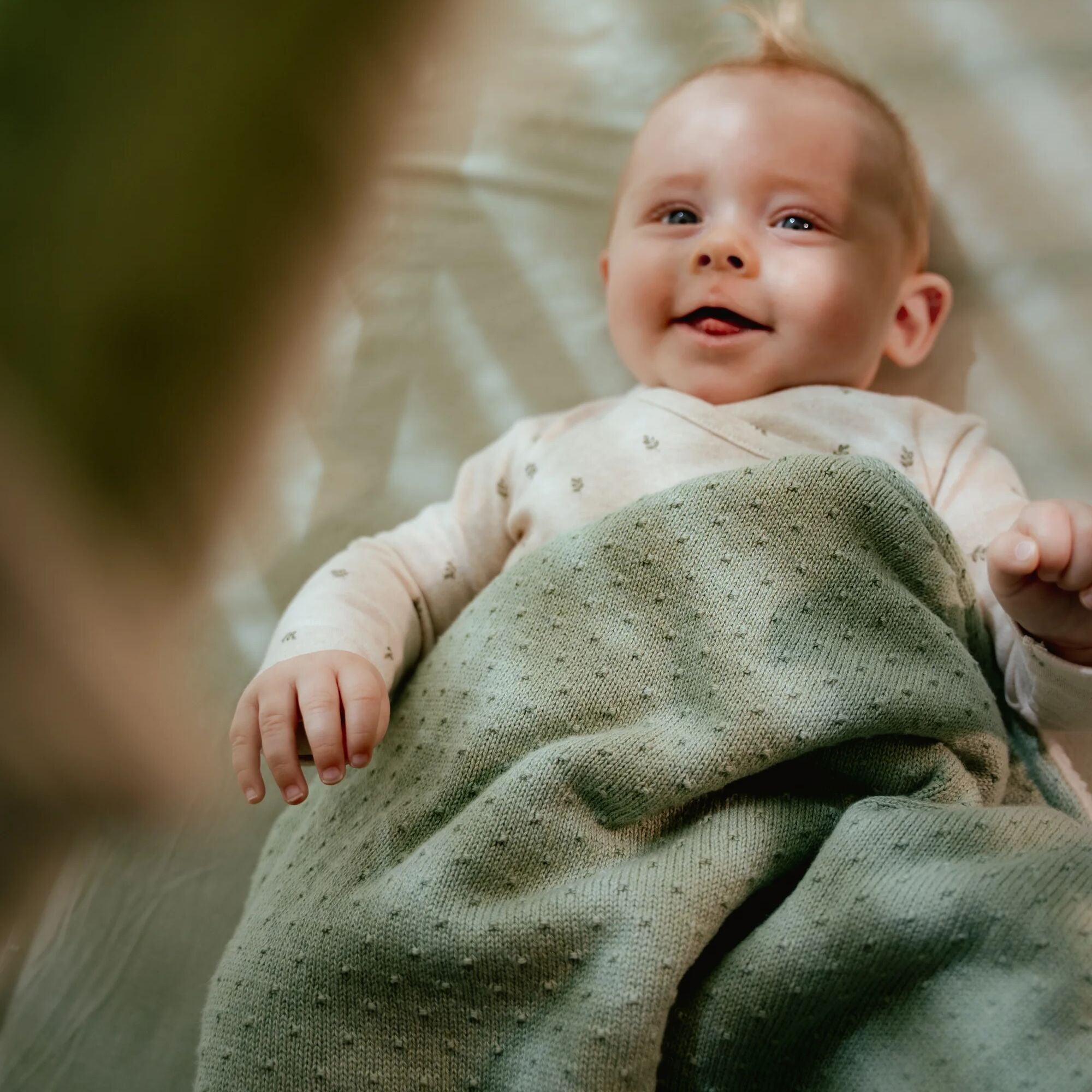 Gebreid wiegdeken - Fleece – Groen – Essentials Gebreid wiegdeken - Fleece – Groen – Essentials