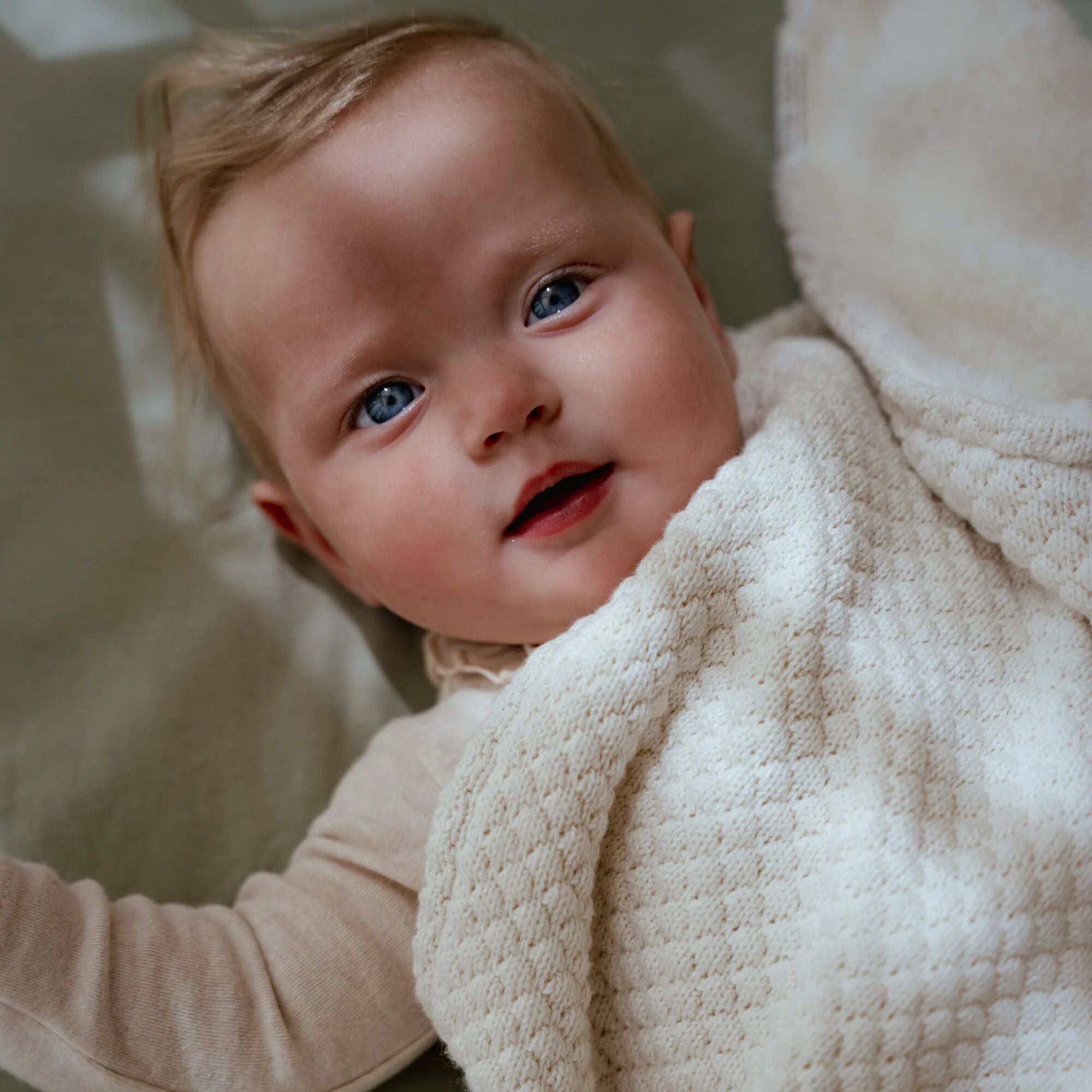 Gestrickte Wiege Decke - Fleece – Weiß – Essentials  Gestrickte Wiege Decke - Fleece – Weiß – Essentials