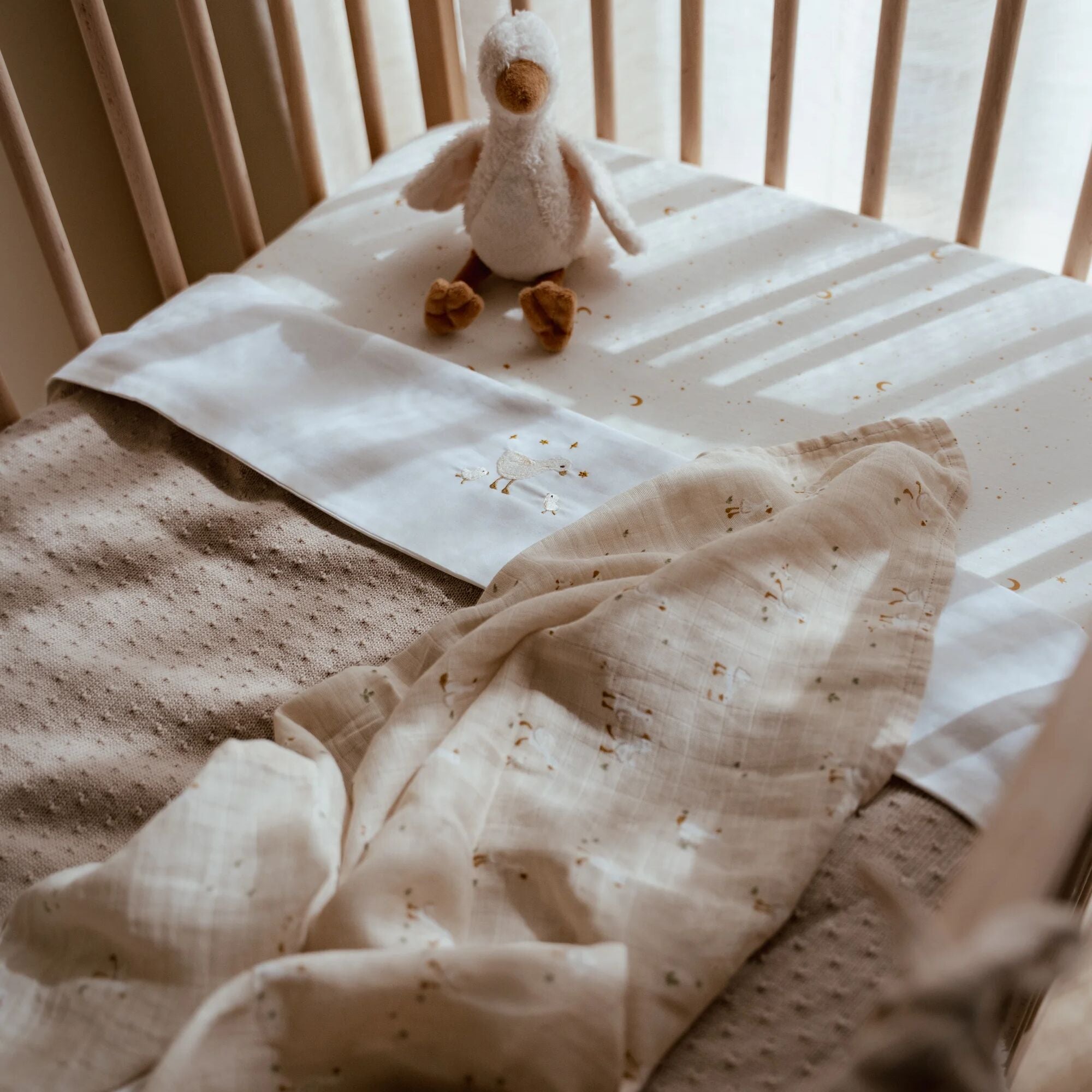 wiegdeken-beige-essentials wiegdeken-beige-essentials