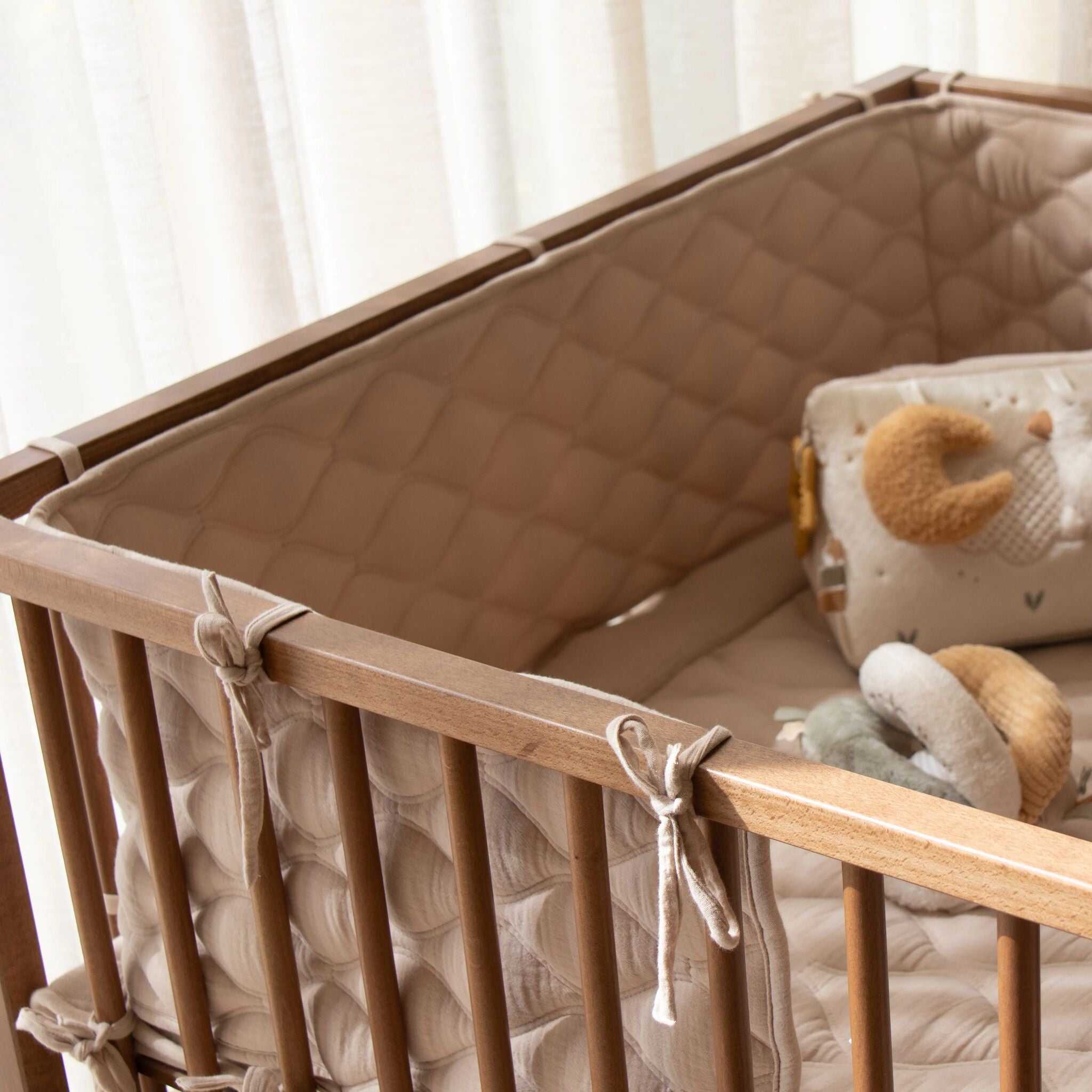 Boxumrandung – Beige – Essentials  Boxumrandung – Beige – Essentials