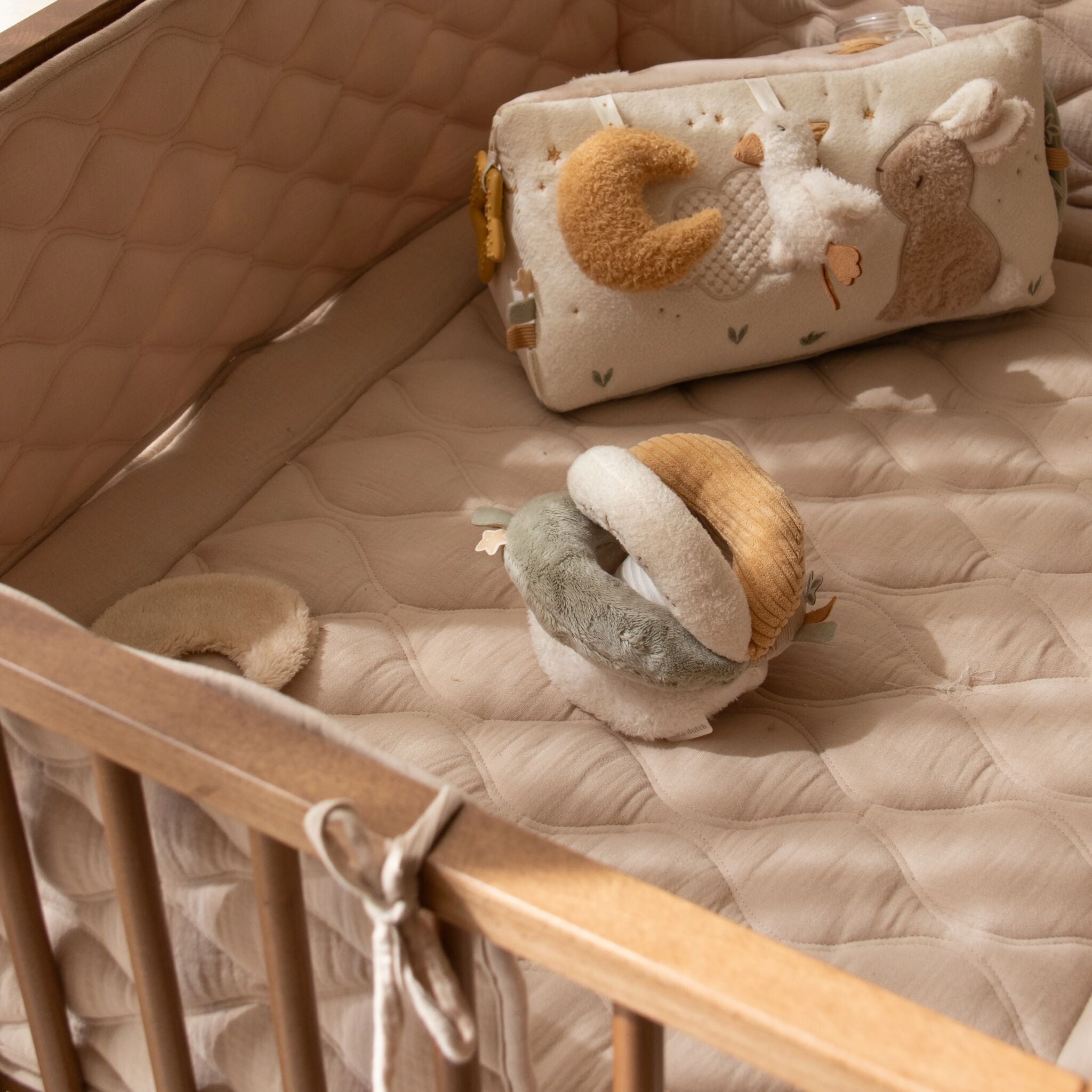 Boxdecke - Beige - Essentials  Boxdecke - Beige - Essentials