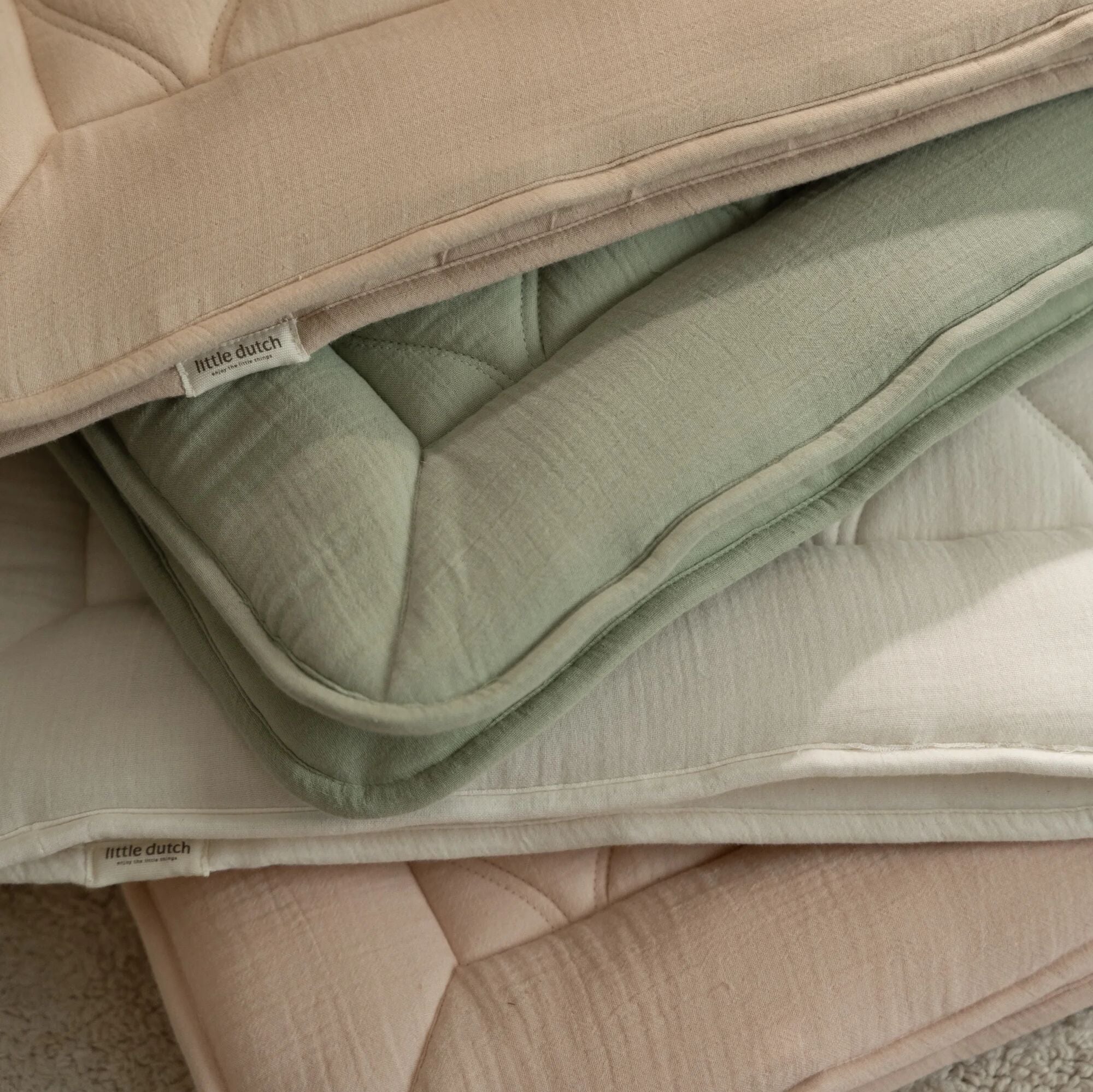 boxkleed-wit-essentials boxkleed-wit-essentials