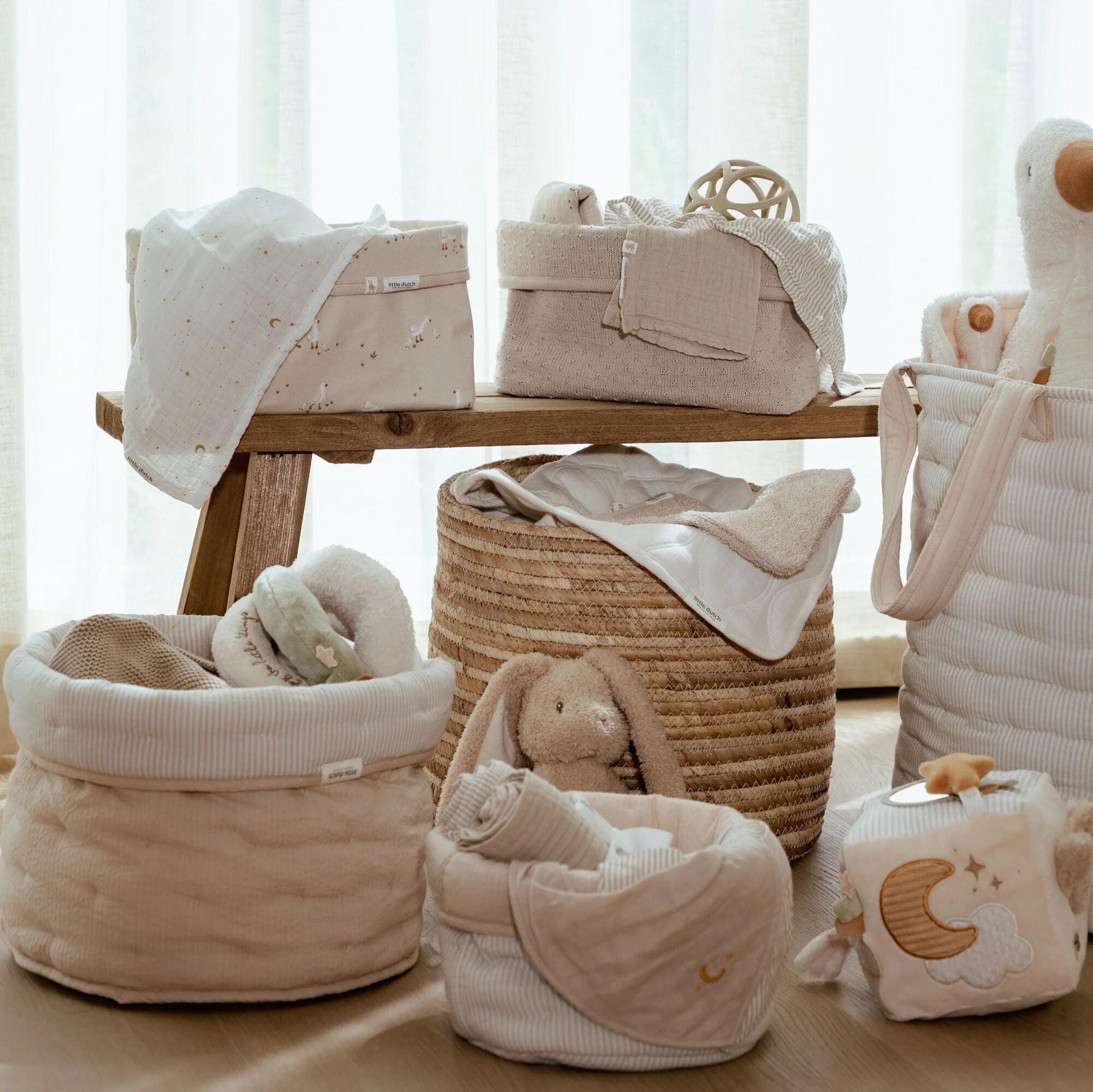 commodemandje-groot-wit-newborn-naturals-little-goose commodemandje-groot-wit-newborn-naturals-little-goose