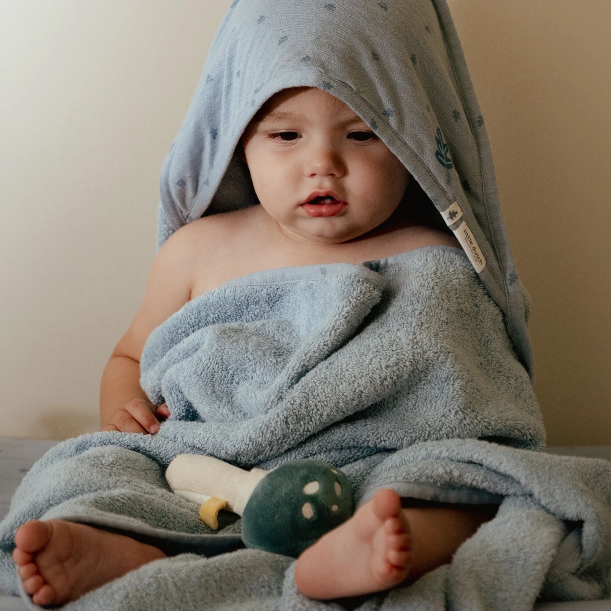 Bath cape - Blue - 75 x 75 - Essentials  Bath cape - Blue - 75 x 75 - Essentials
