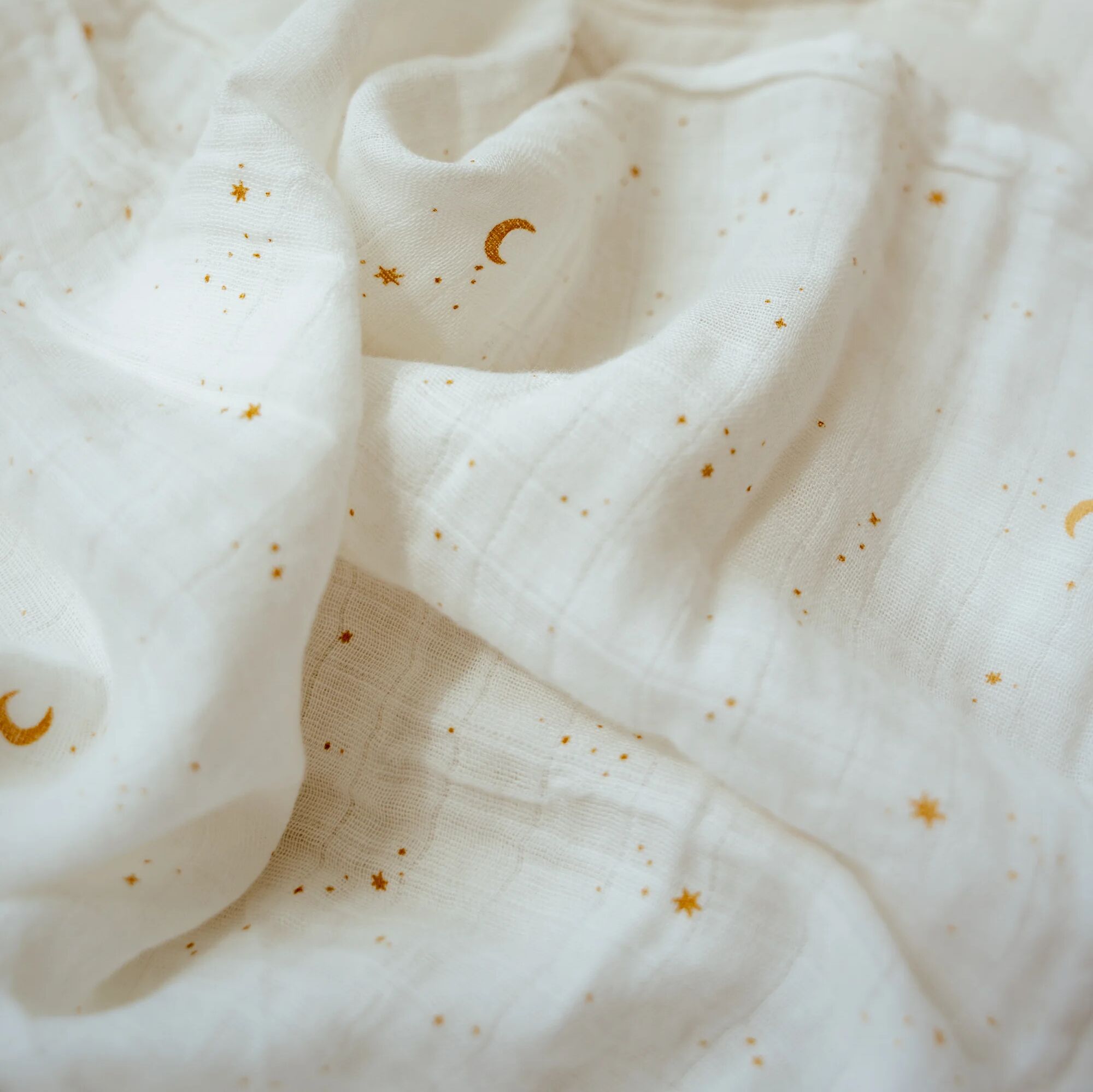 swaddle-beige-newborn-naturals-little-goose swaddle-beige-newborn-naturals-little-goose