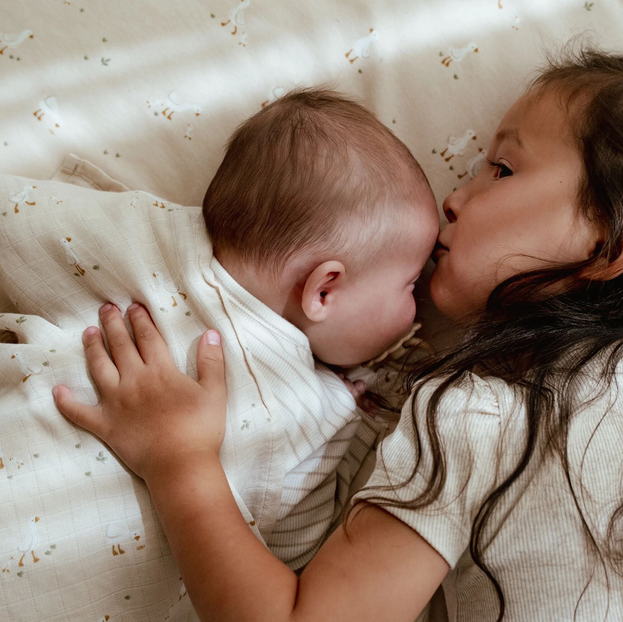 swaddle-beige-maat-120-cm-newborn-naturals-little-goose swaddle-beige-maat-120-cm-newborn-naturals-little-goose