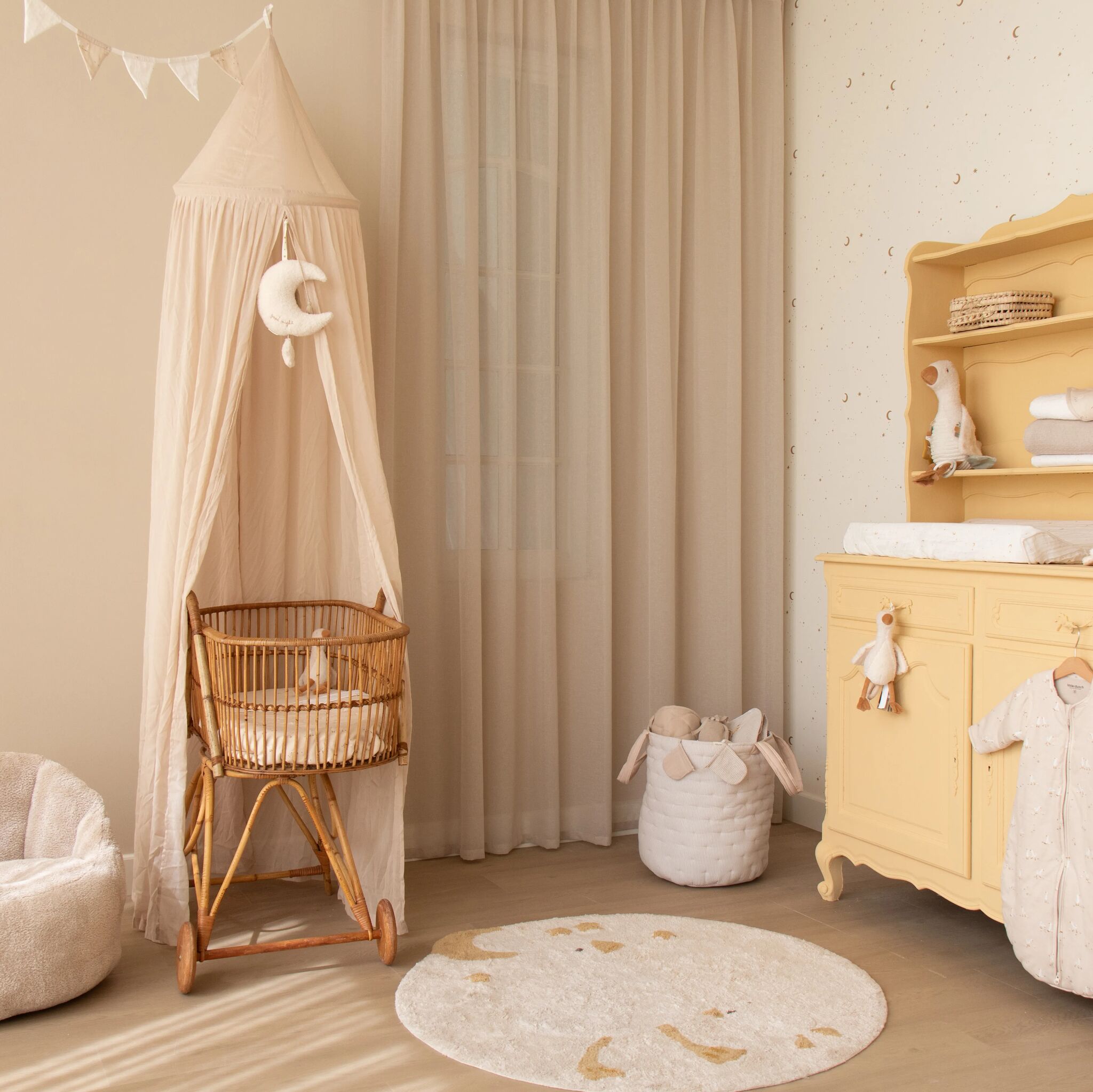 Runder Teppich - Weiß - Newborn Naturals - Kleine Gans  Runder Teppich - Weiß - Newborn Naturals - Kleine Gans