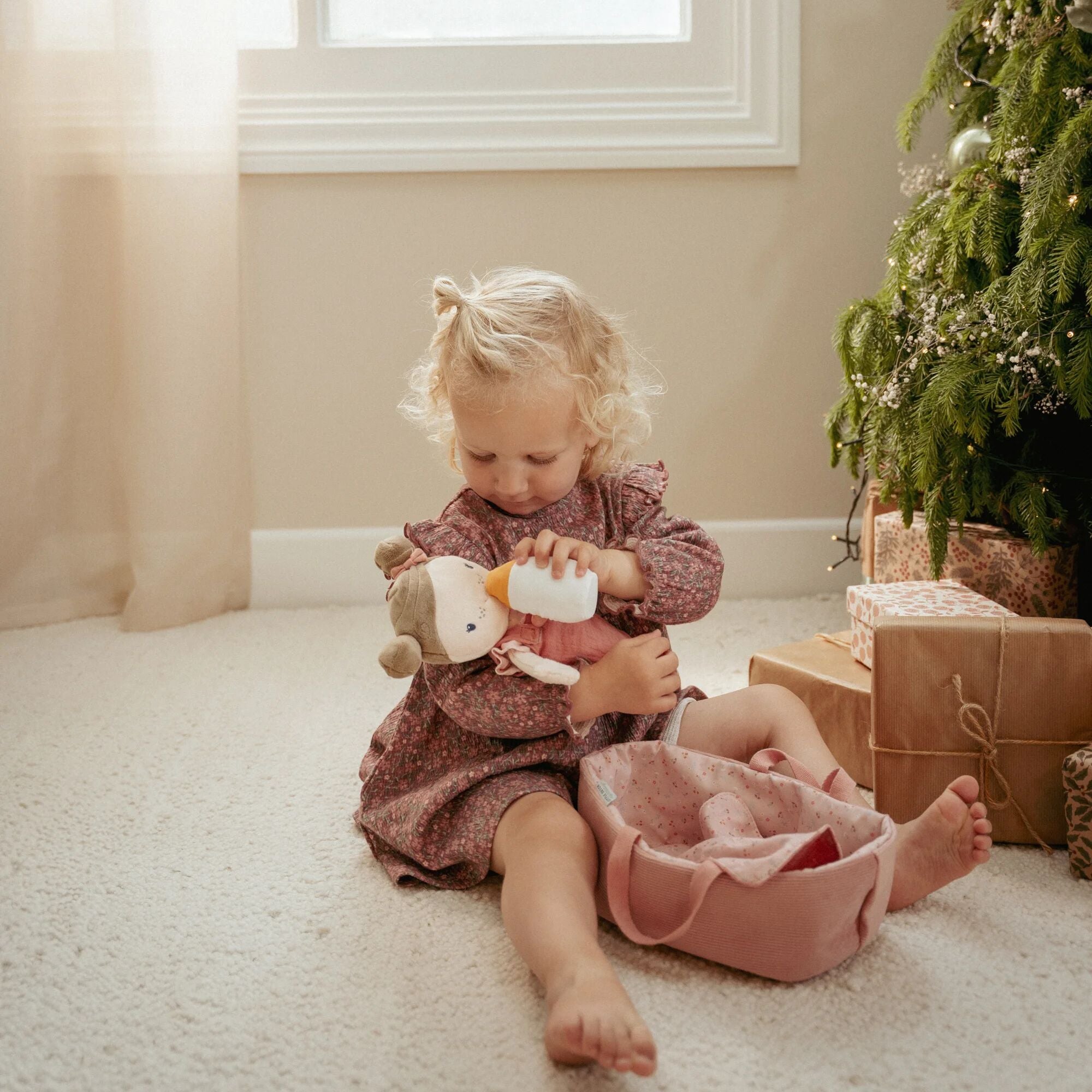 Babypuppe Rosa Kleine Rosa Blumen  Babypuppe Rosa Kleine Rosa Blumen