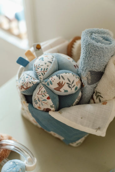 Gilets de bain et lingettes en bouche