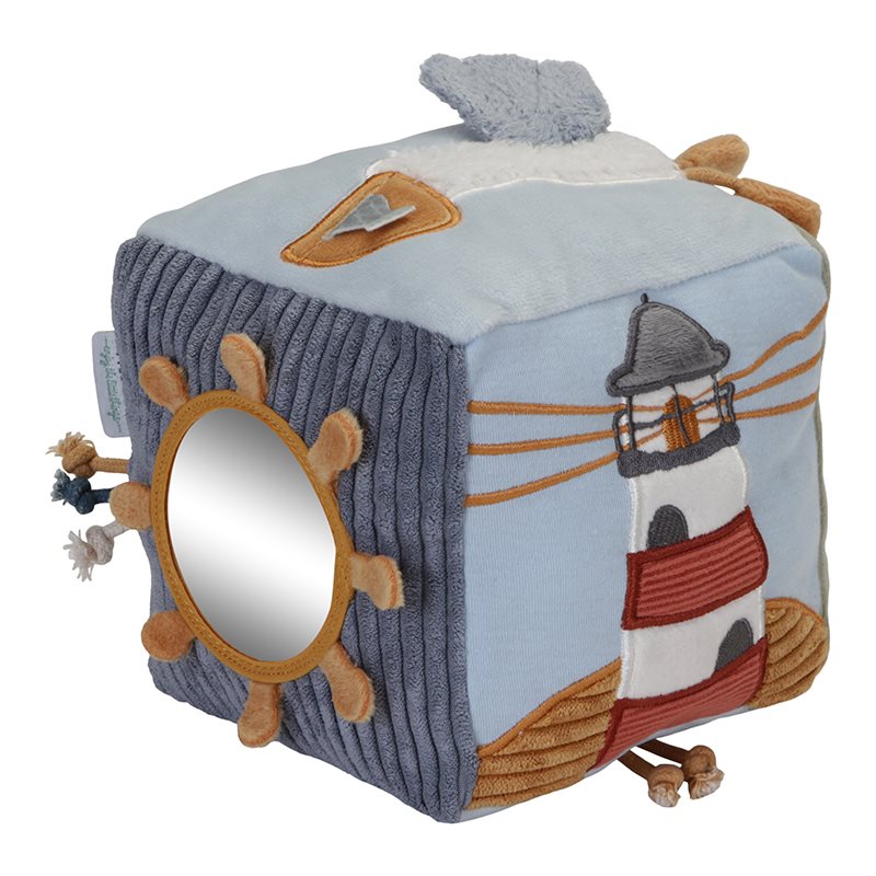 Activity cube Sailors Bay