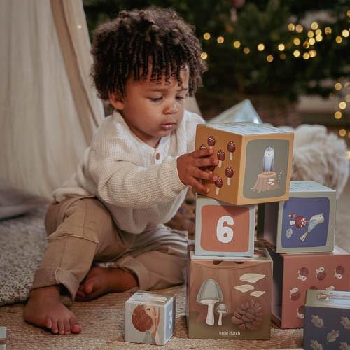 Cardboard stacking tower Little Farm