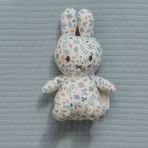 nijntje-knuffel-all-over-print-15-cm-lucky-leaves