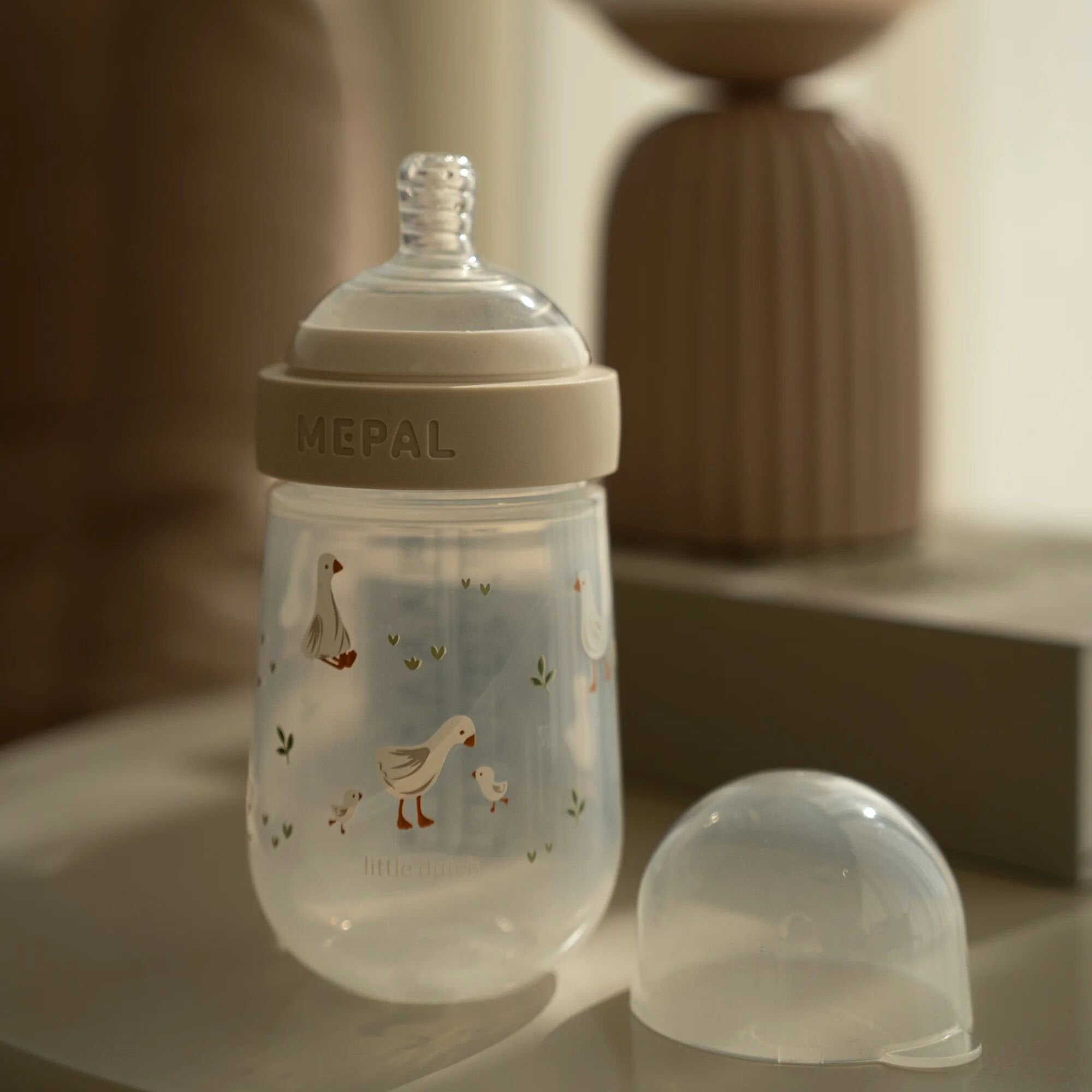 babyfles-240-ml-little-goose