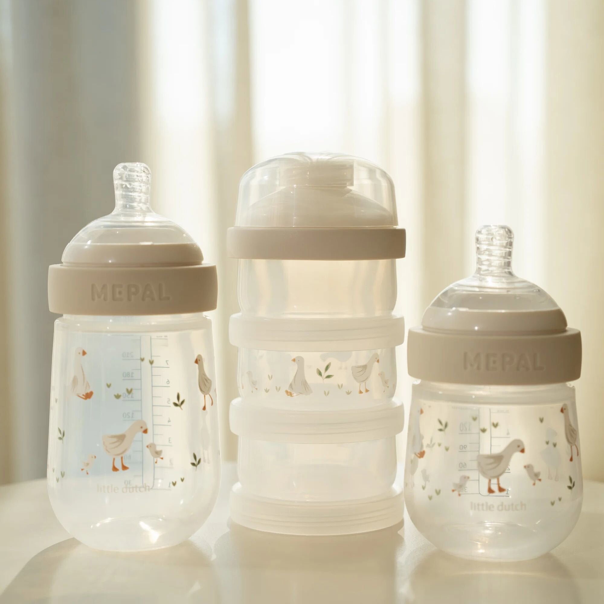starterset-babyflessen-mio-4-delig-little-goose
