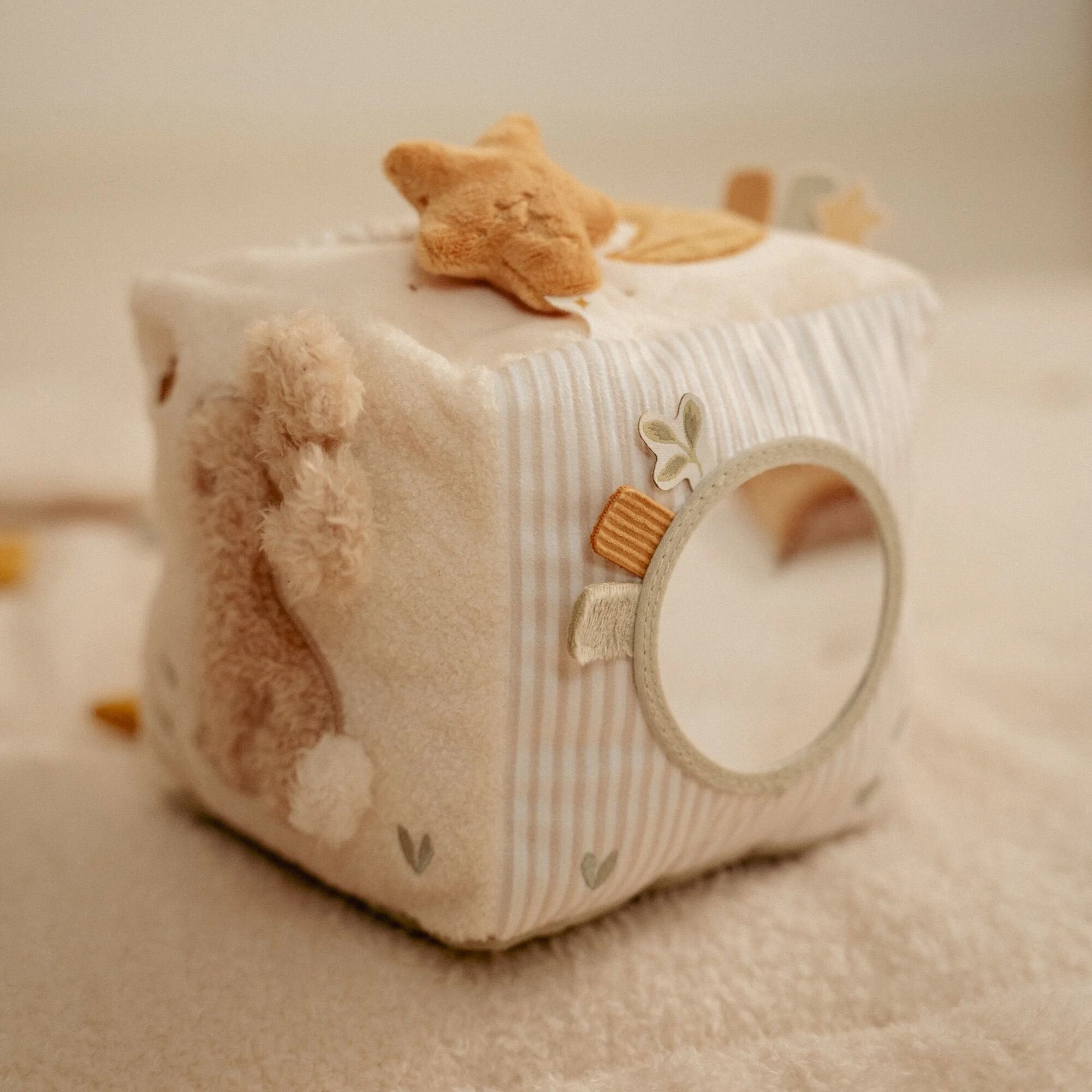 activiteitenkubus-beige-newborn-naturals