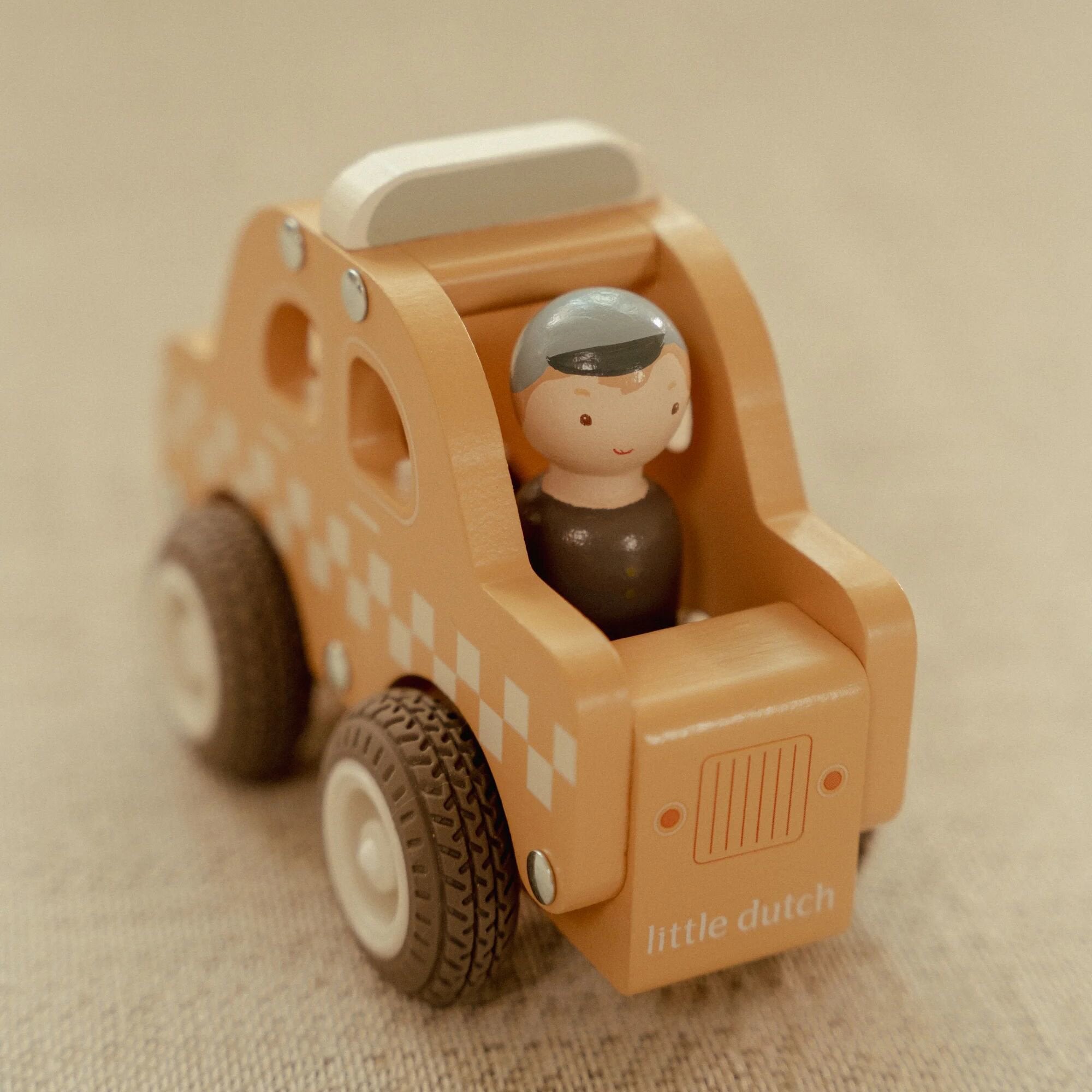 taxi-met-pegdoll-fsc