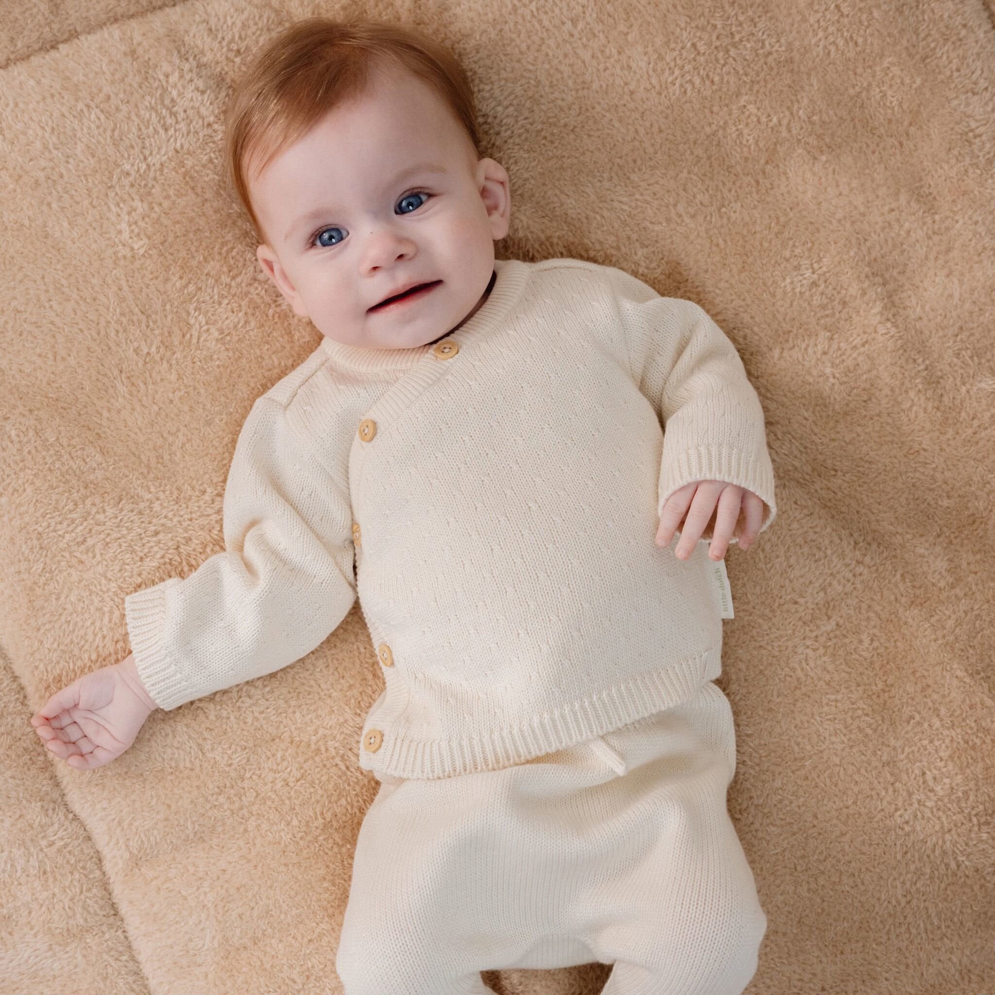 vest-wit-newborn-naturals