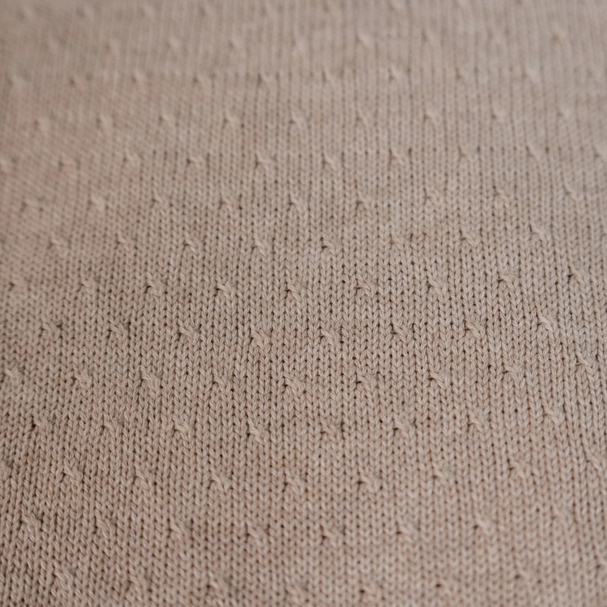 vest-beige-newborn-naturals
