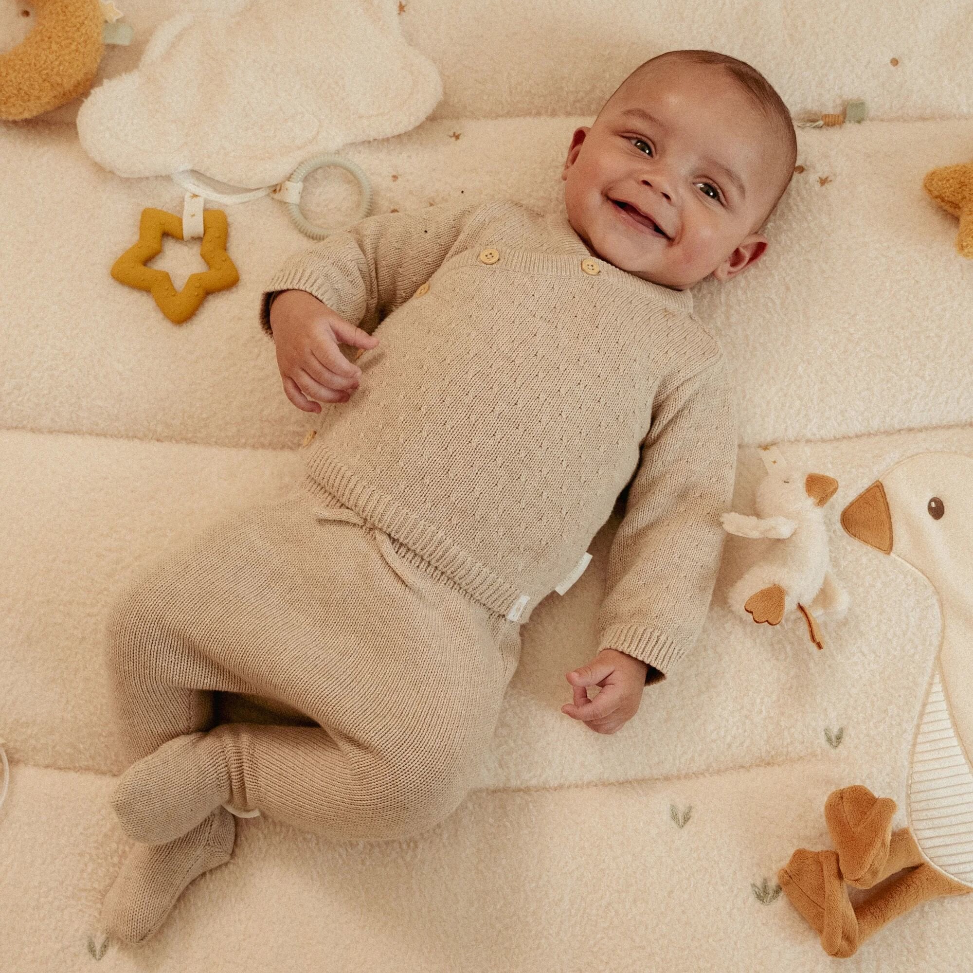 vest-beige-newborn-naturals