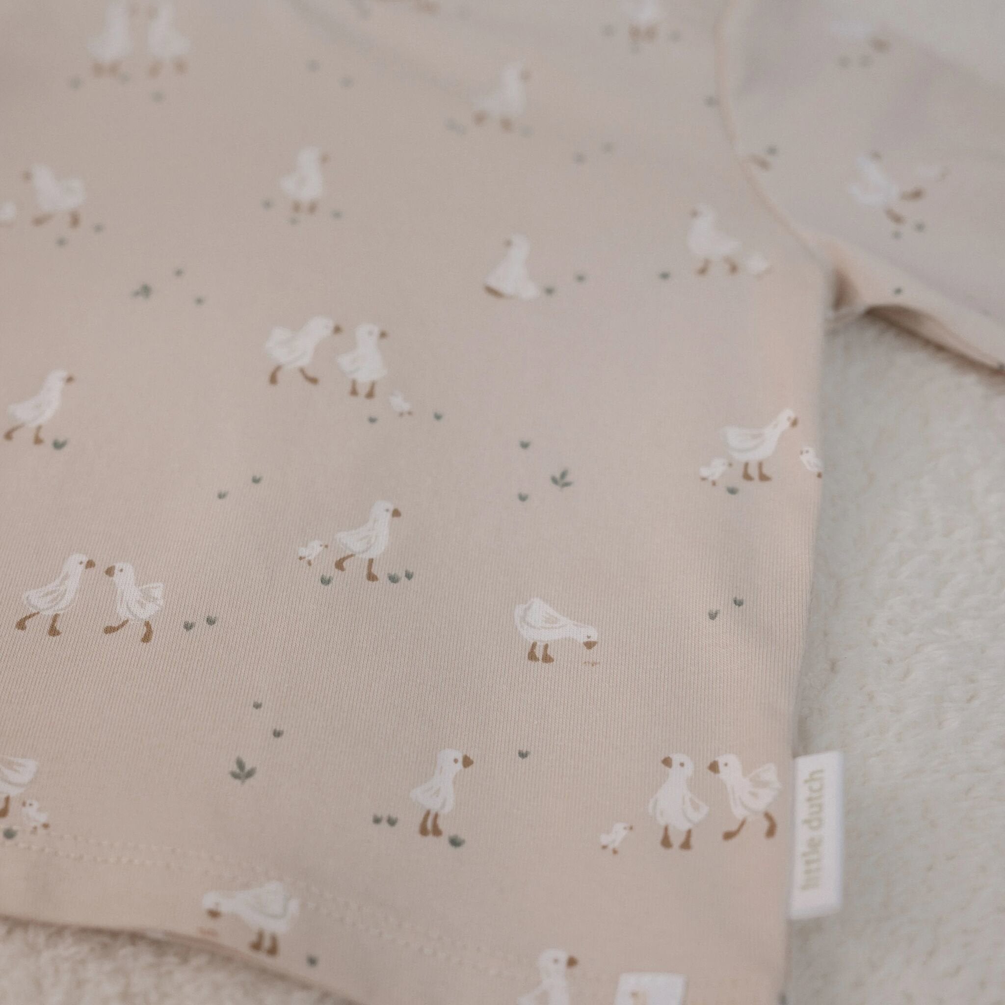 shirt-lange-mouw-beige-newborn-naturals-little-goose