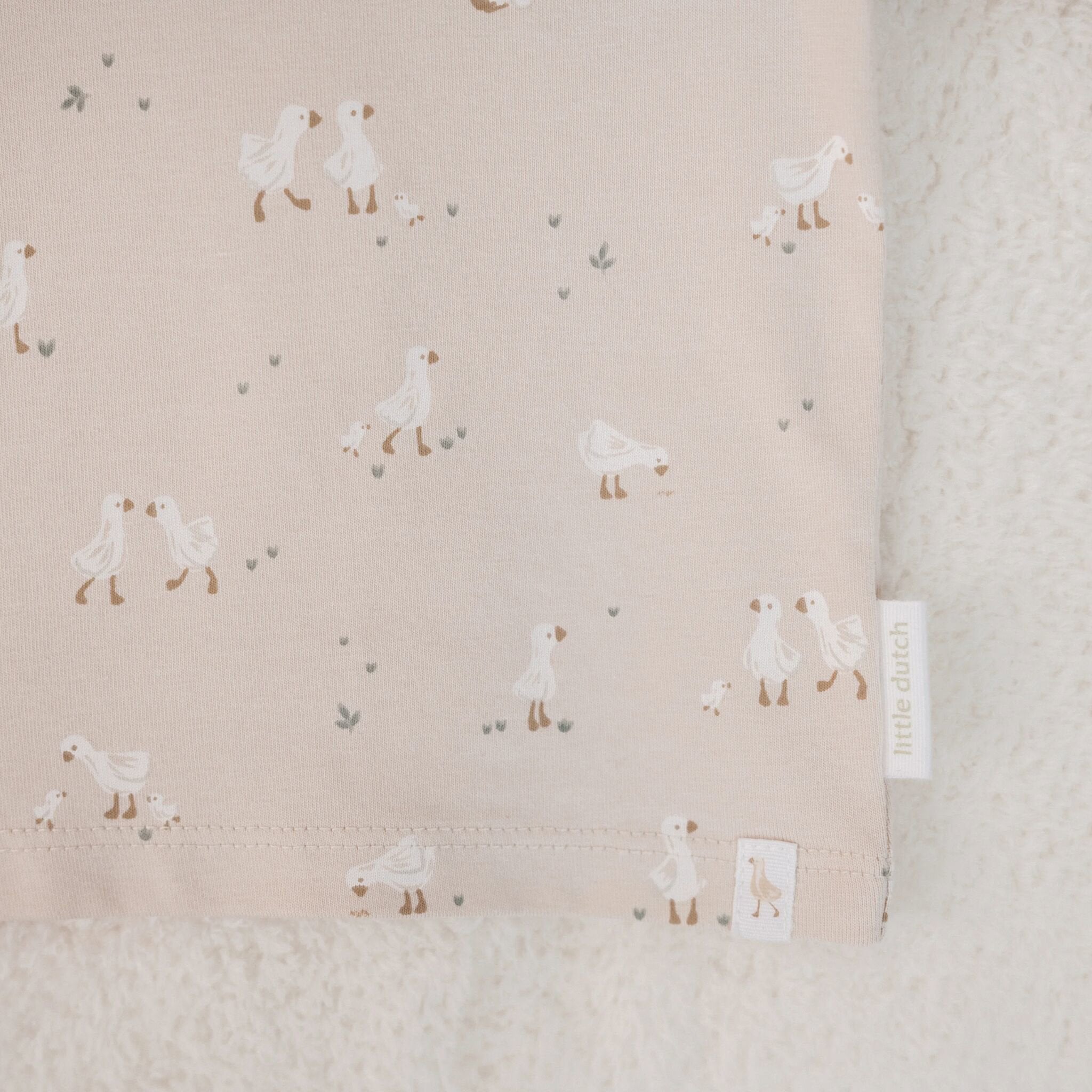 shirt-lange-mouw-beige-newborn-naturals-little-goose