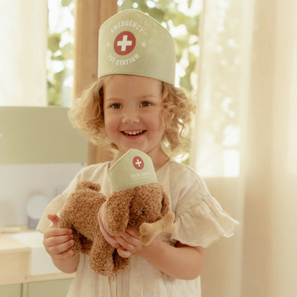 knuffelhond-in-bloementas-met-accessoires