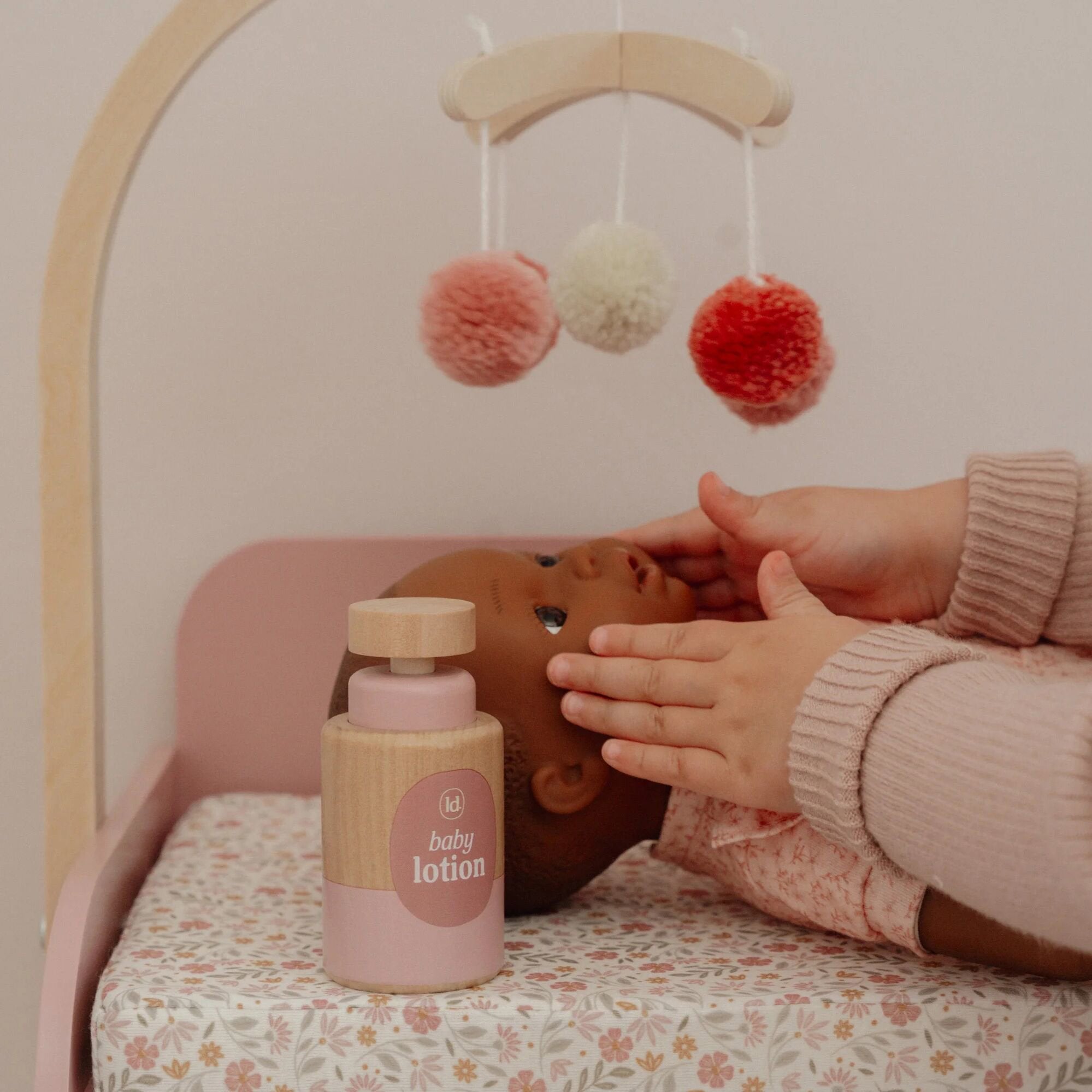 poppencommode-met-accessoires-en-kastje