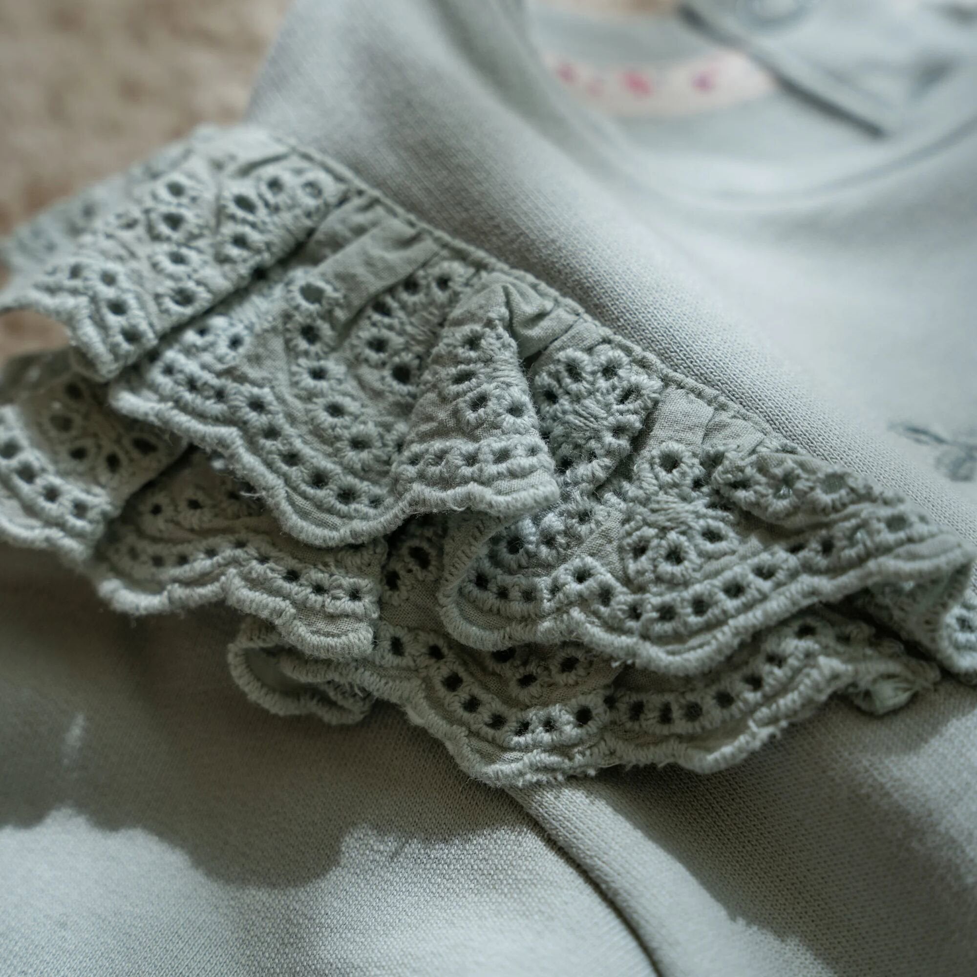 sweater-ruches-groen-fairy-garden