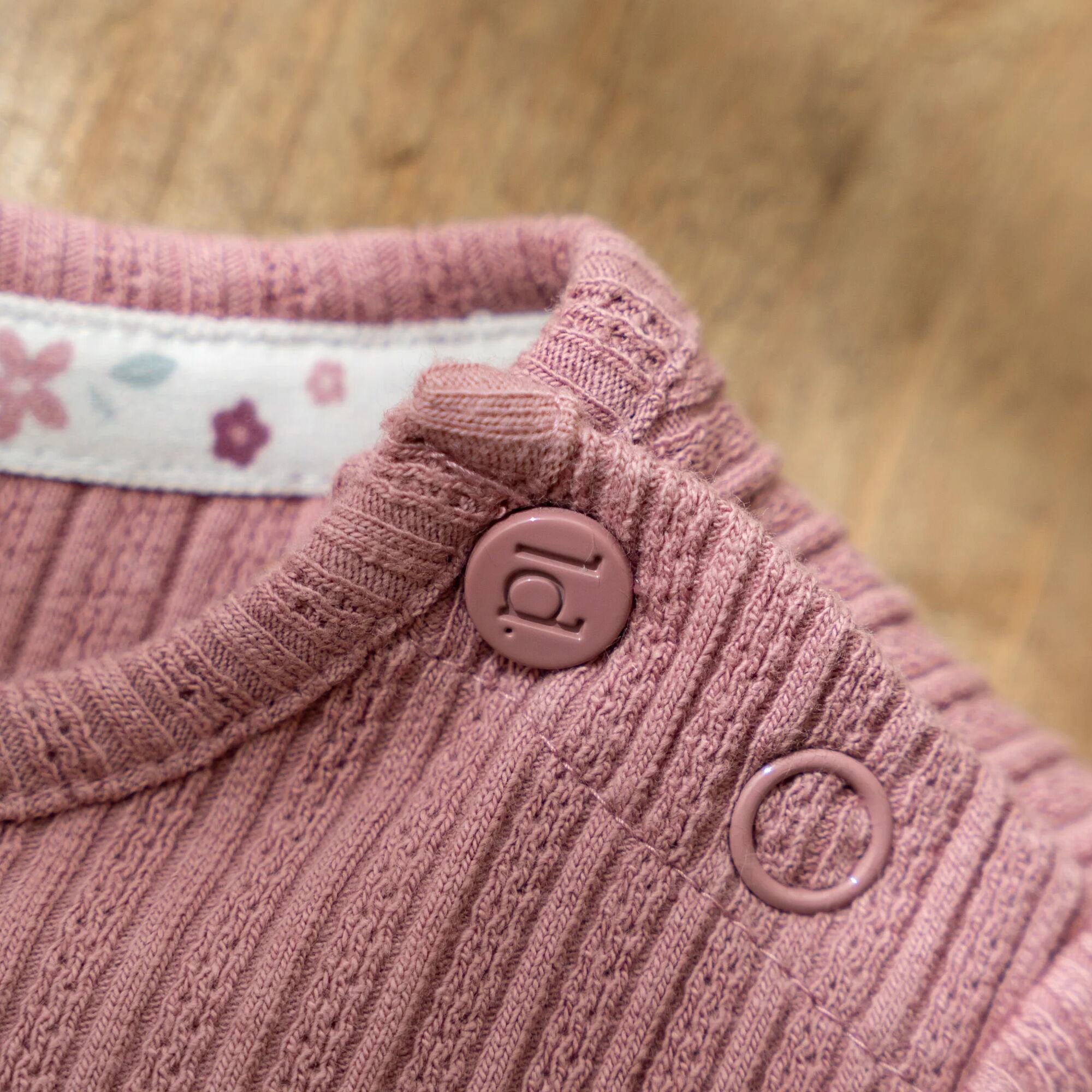 rib-shirt-lange-mouw-roze-fairy-garden
